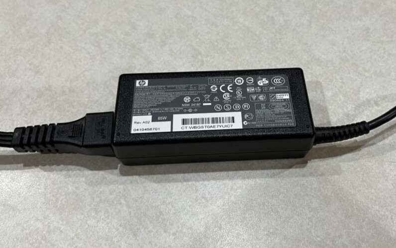 HP Charger AC Power Adapter 65W 18.5V 3.5A 7.4mm*5.0mm black tip (608425-001)