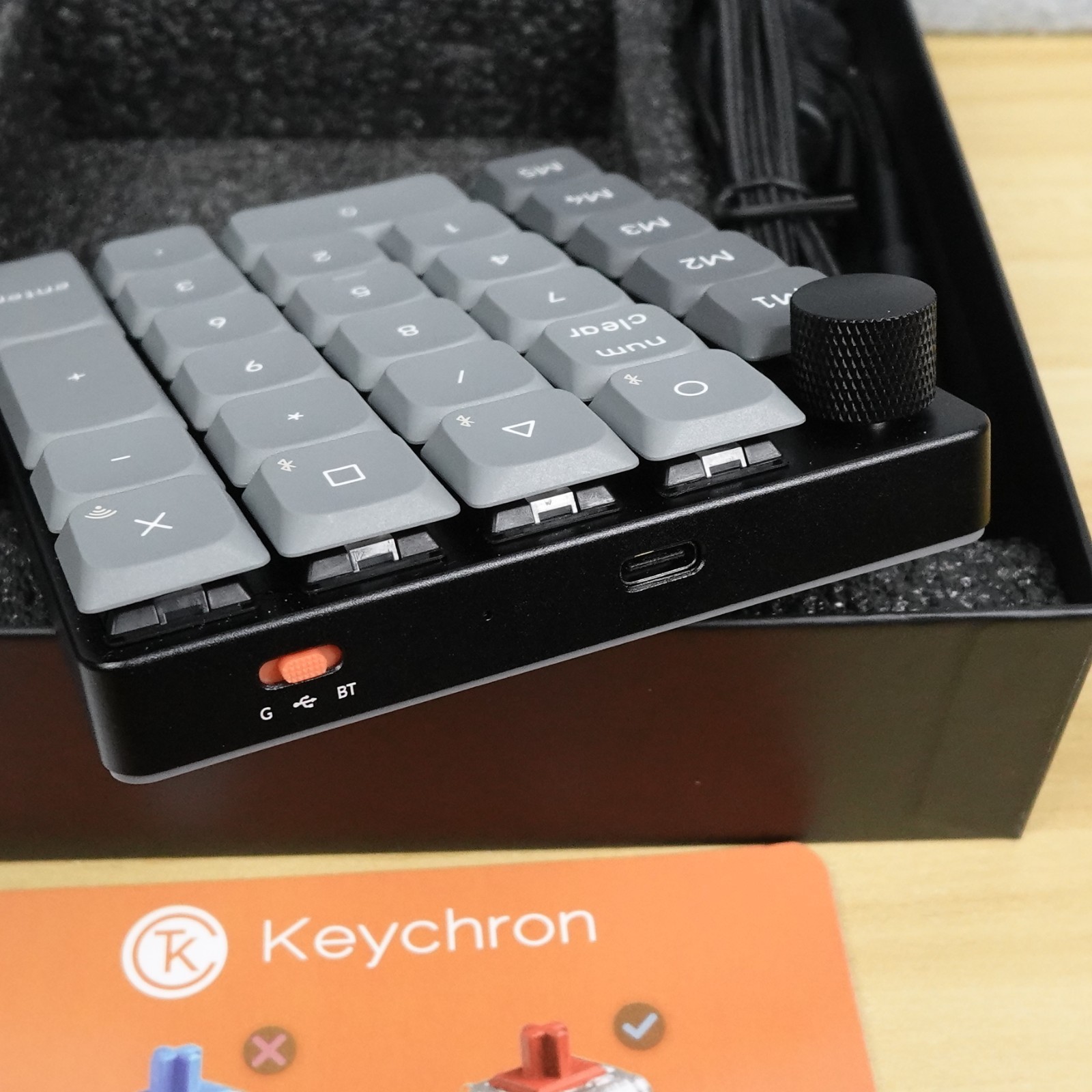 Keychron K0 Max Wireless Mechanical Number Pad Banana Tactile New Open Box