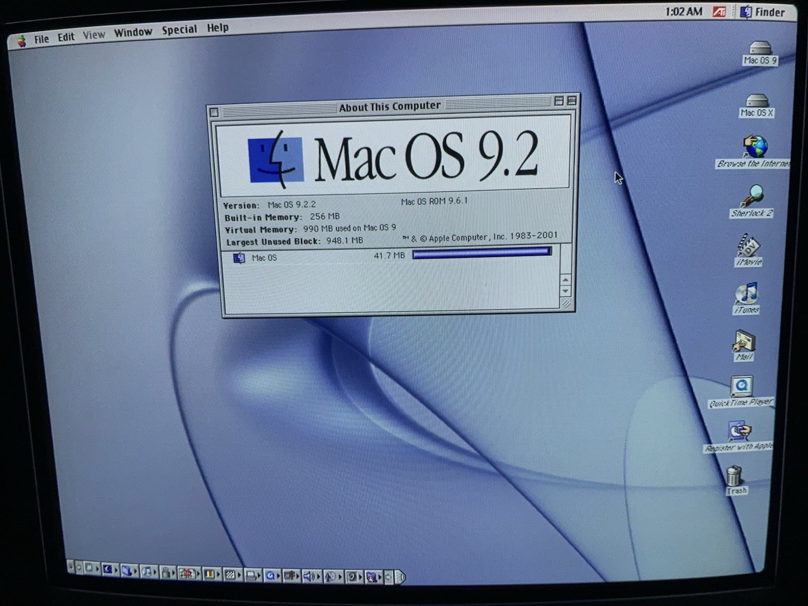 Power Mac G4 M5183 Dual 500 MHz, ATI Rage 128 Pro, Pro Keyboard M7803, OS X 10.2