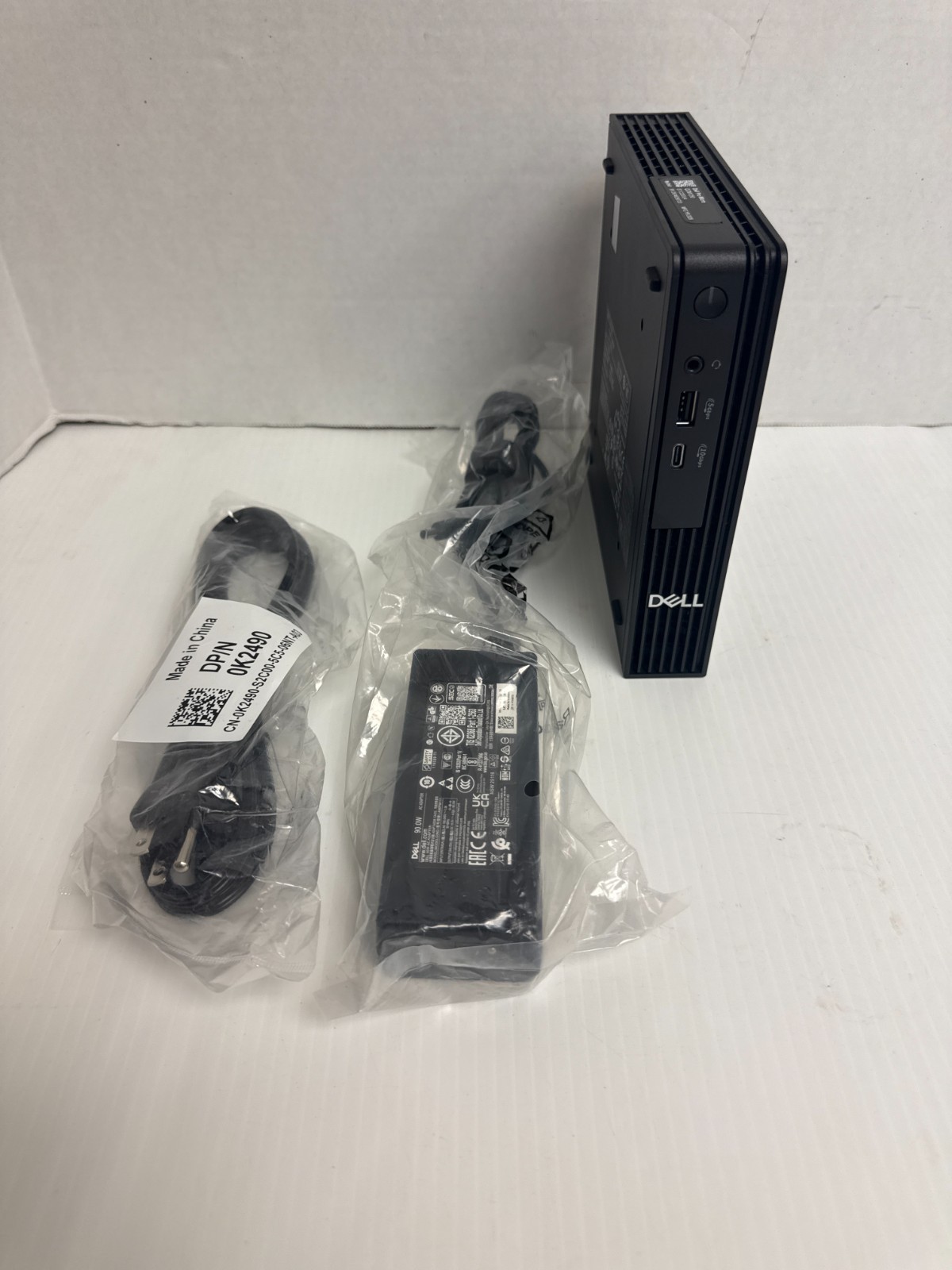 Dell Pro Micro QCM1250 ULTRA 5 235T 2.20GHz 16GB DDR5 512GB WIN11