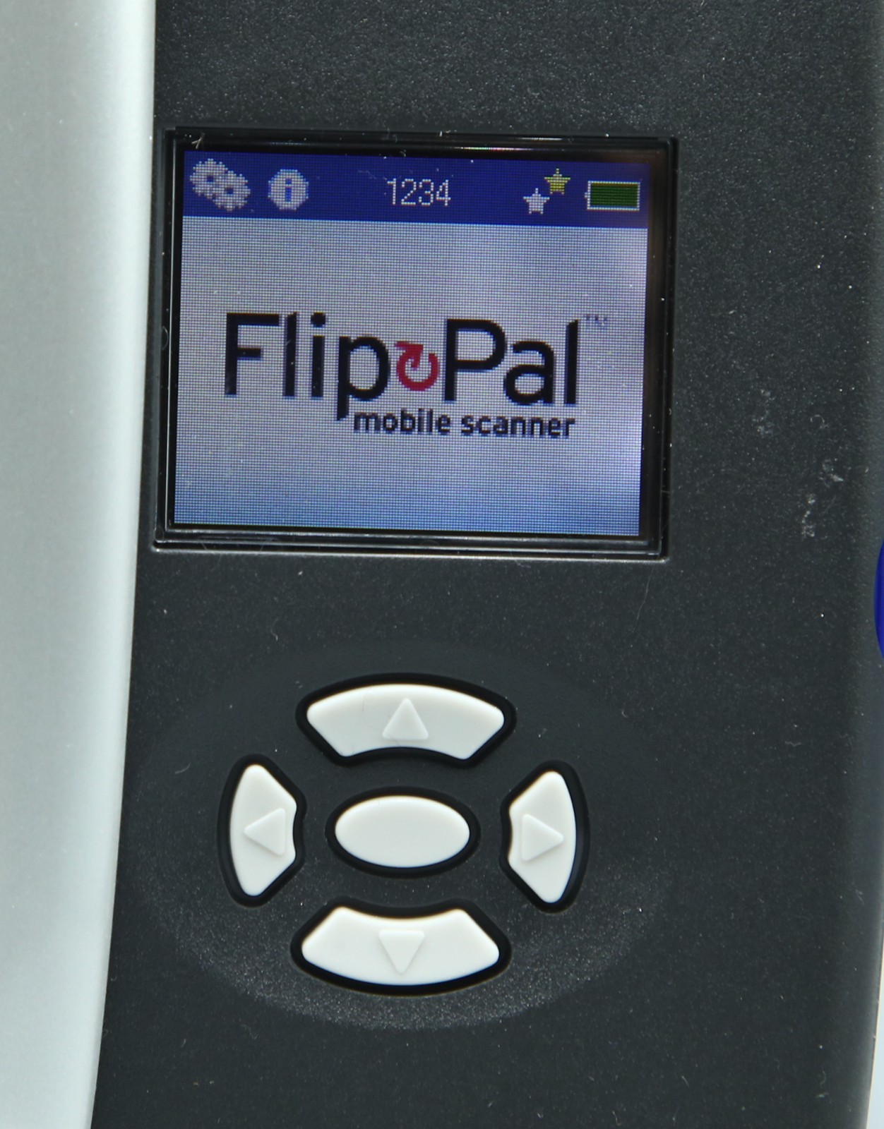 Flip PAL 100C Mobile Scanner w/ 2GB SD Memory Card