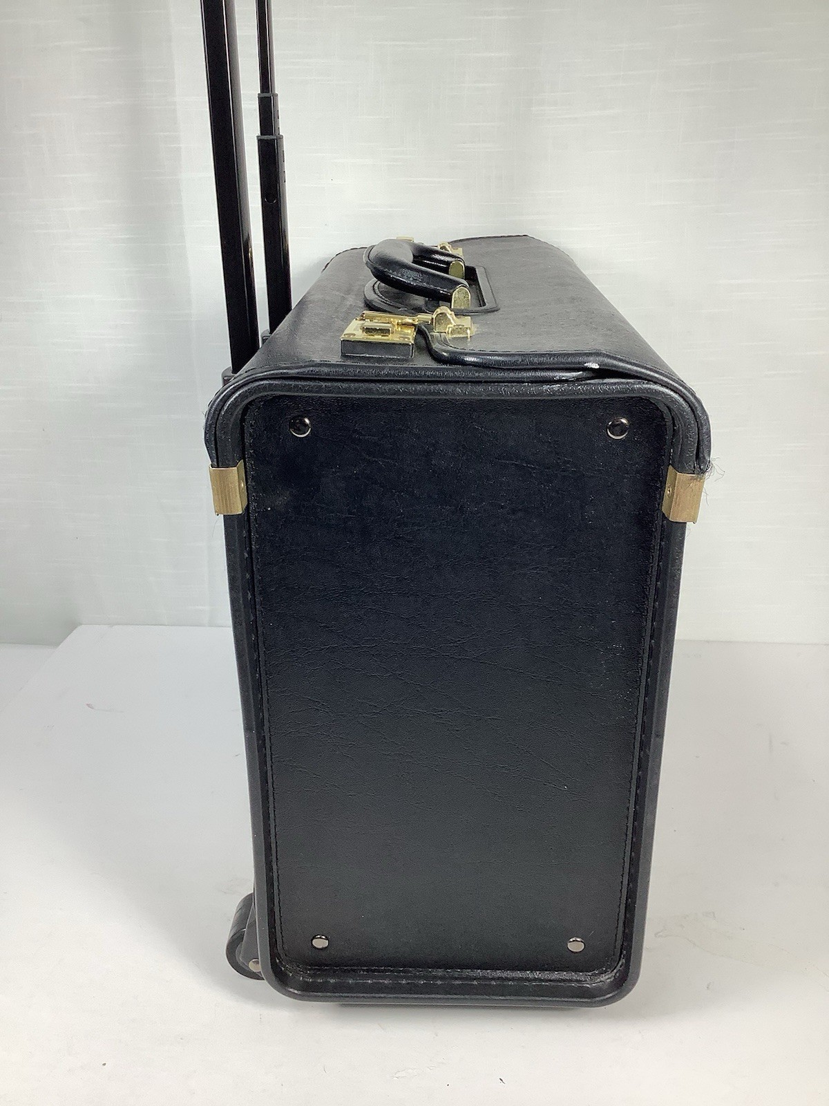 VTG U.S Luggage Rolling Pilot Case Black Leatherette Catalog Briefcase Locks