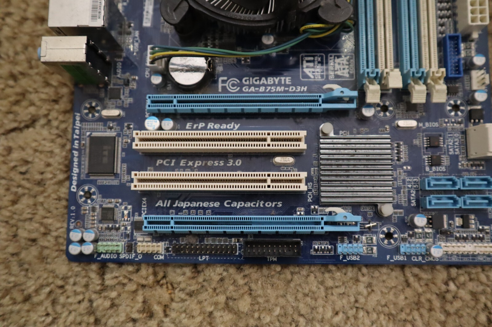 Gigabyte Technology GA-B75M-D3H (rev. 1.0) LGA 1155 Intel Motherboard+I/O Shield