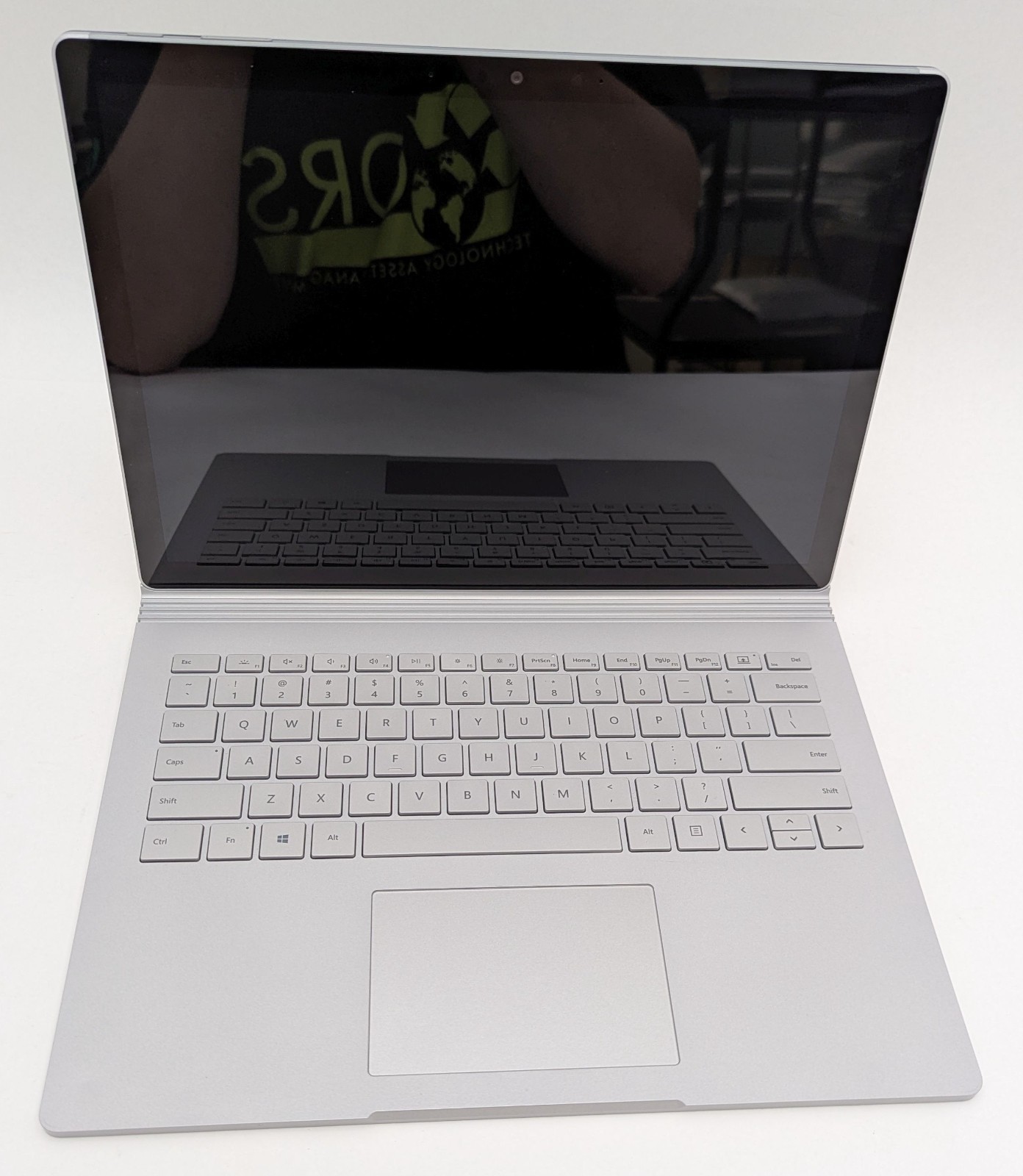 Microsoft Surface Book 3 13.5″ i5-1035G7 1.20GHz 8GB RAM 256GB NVMe Windows 11