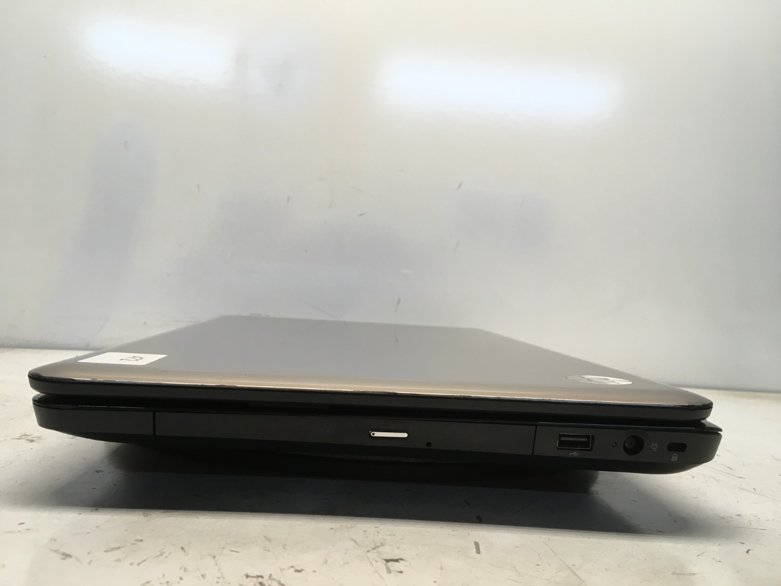 HP Pavilion G7-1277DX AMD A4-3300M 1900MHz 4 GB NO HDD