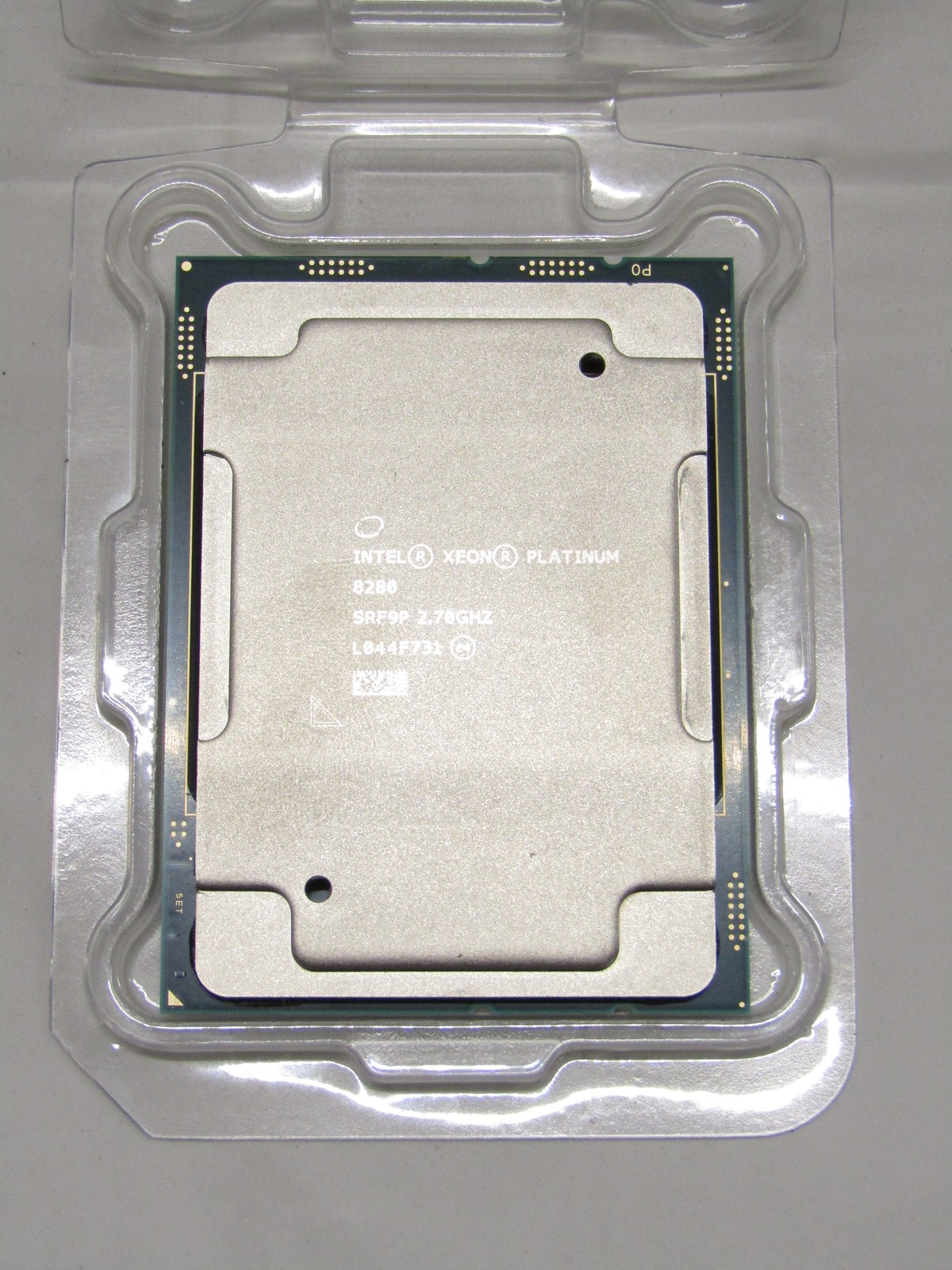 2.70GHz Intel Xeon Platinum 8280 SRF9P 28 Cores / 56 Threads LGA3647 205W