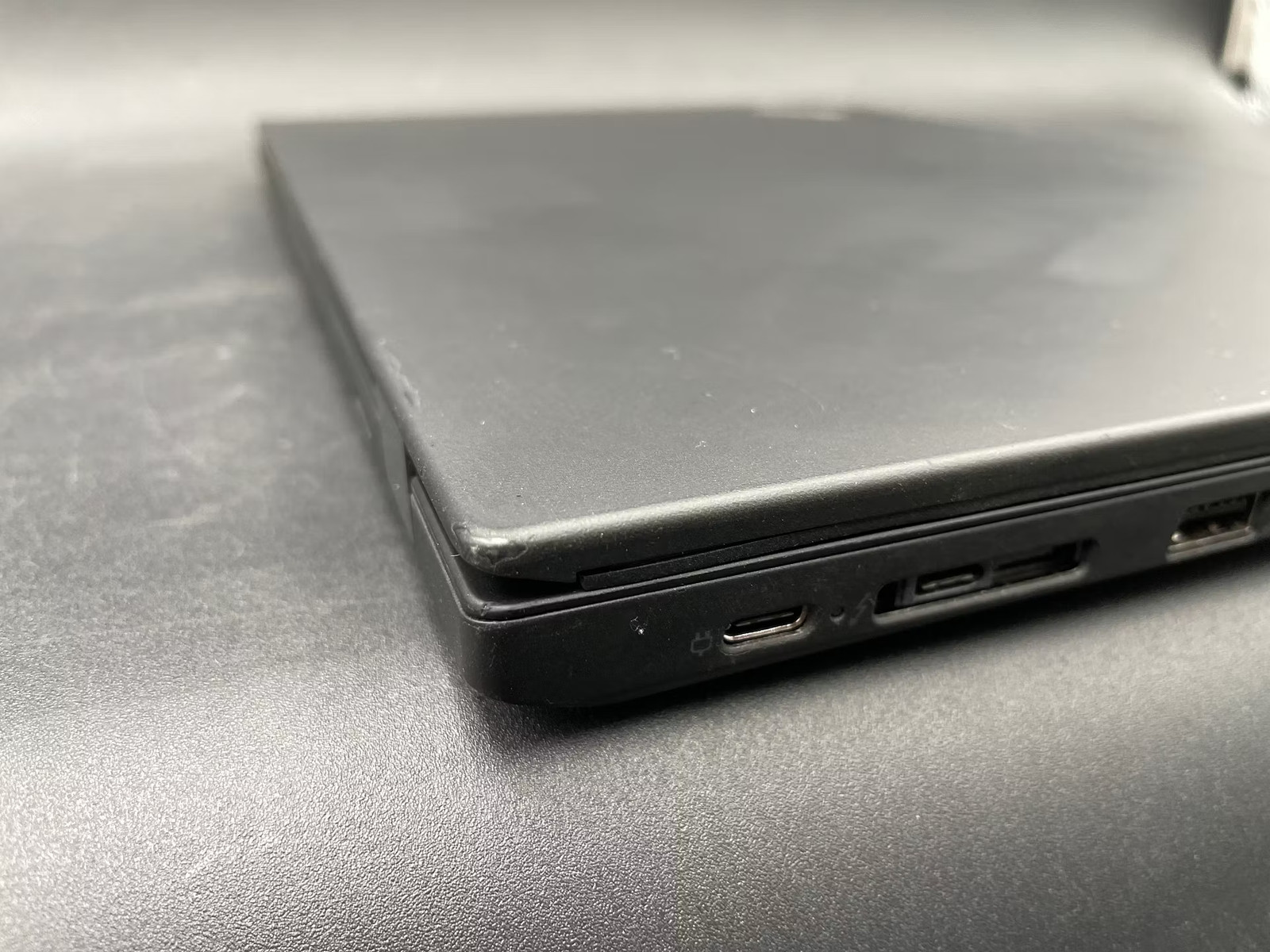 Lenovo ThinkPad T15 Gen 1 Used 15.5″ (i7-10610U-16GB-256GB NVMe)