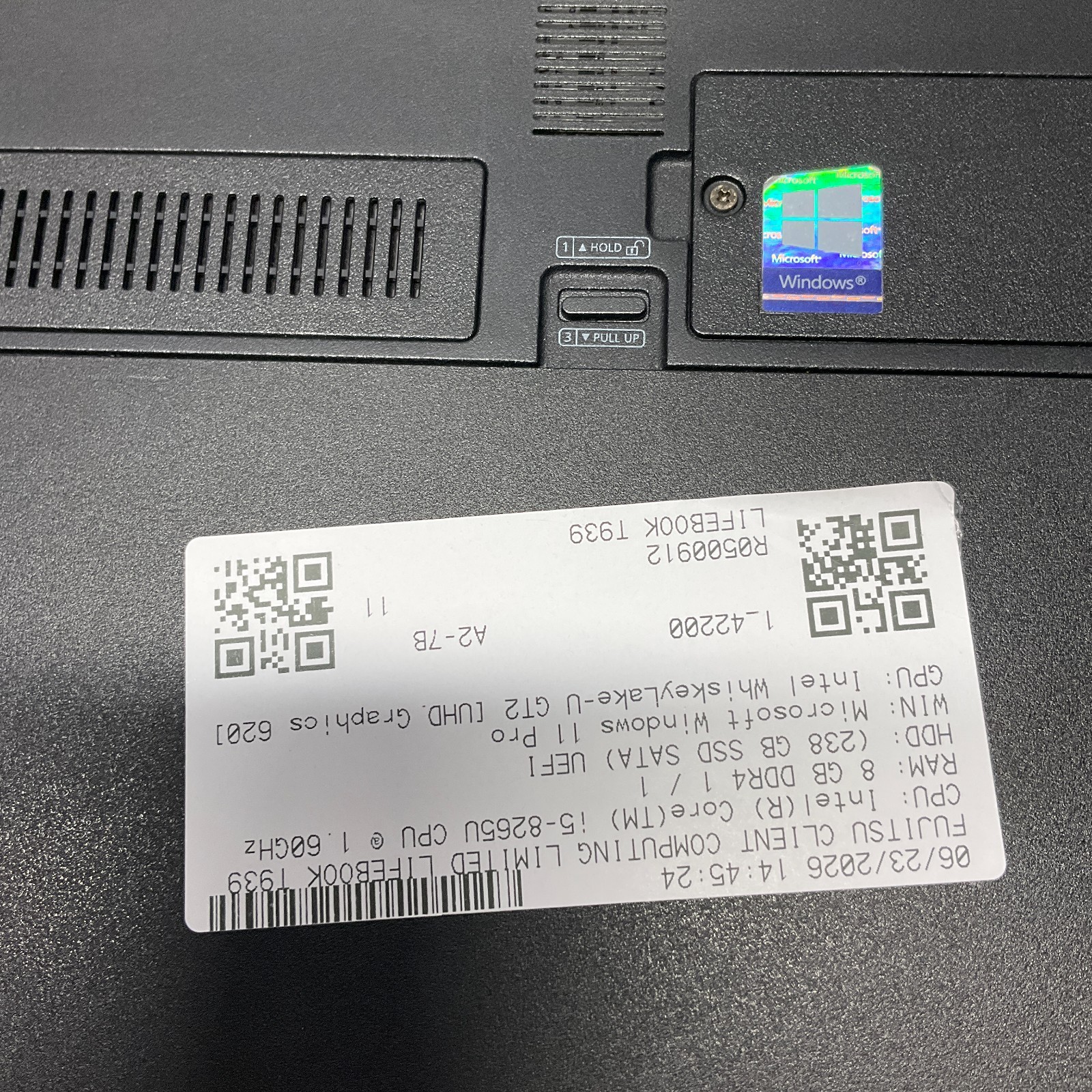 Fujitsu Lifebook T939 Laptop Intel Core i5-8265U @ 1.60 GHz 8GB 256GB SSD READ 2