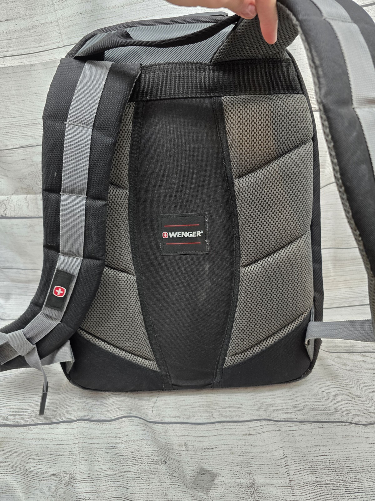WENGER SWISS GEAR LEGACY 16″ LAPTOP BACKPACK BACKPACKS. MPN 600631.