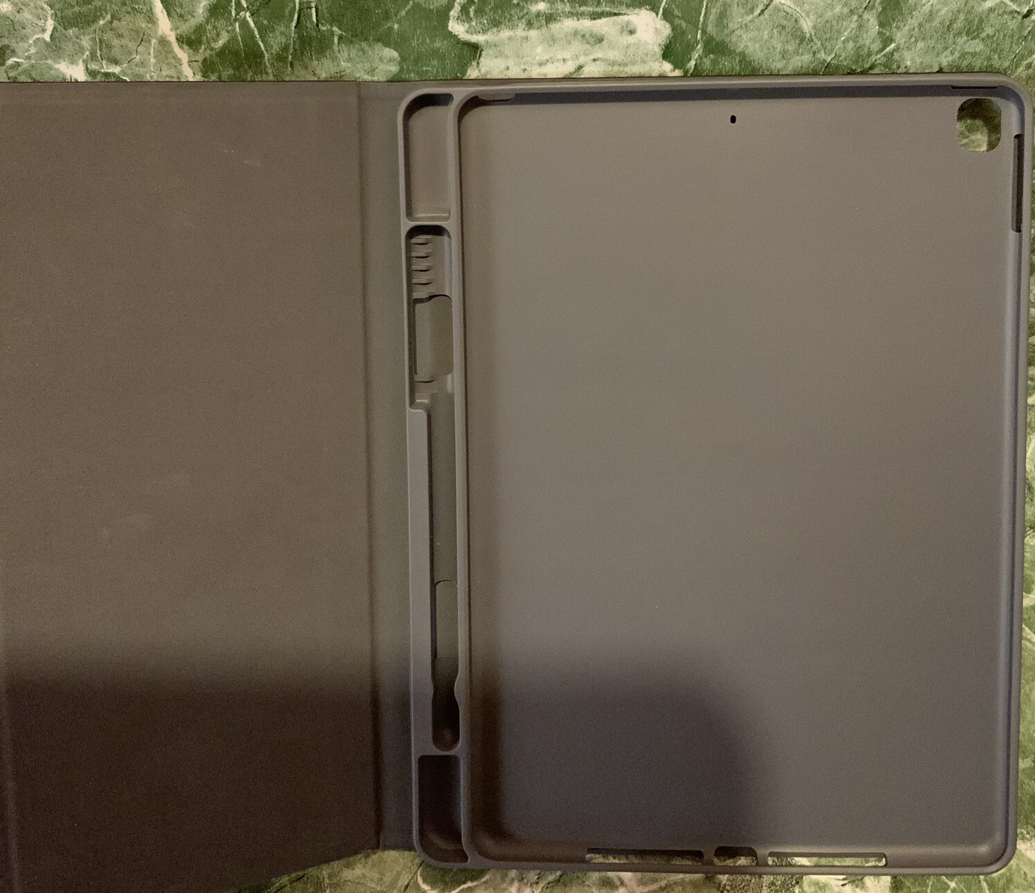 🌍 HEYDAY Folio Case For 10.2 in. iPad & 10.5 in. iPad Air . Hard Case ‼️
