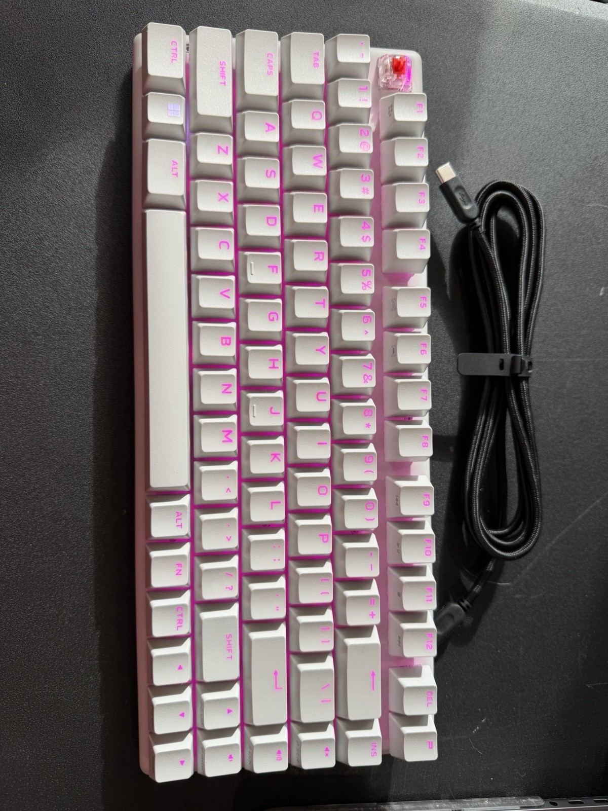 Alienware Pro 75% Wireless Mechanical Gaming Keyboard – Lunar Light