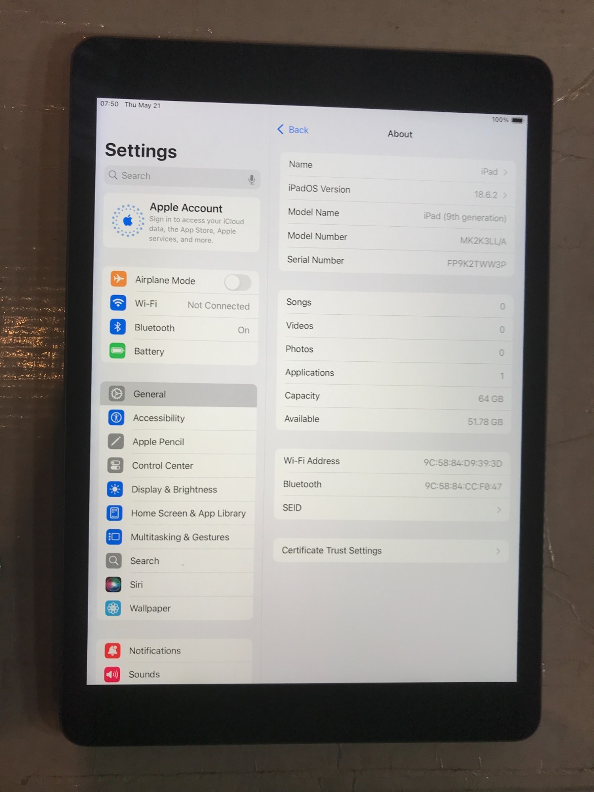 Apple iPad 10.2 9th Gen 64GB Space Gray MK2L3LL/A USED #309