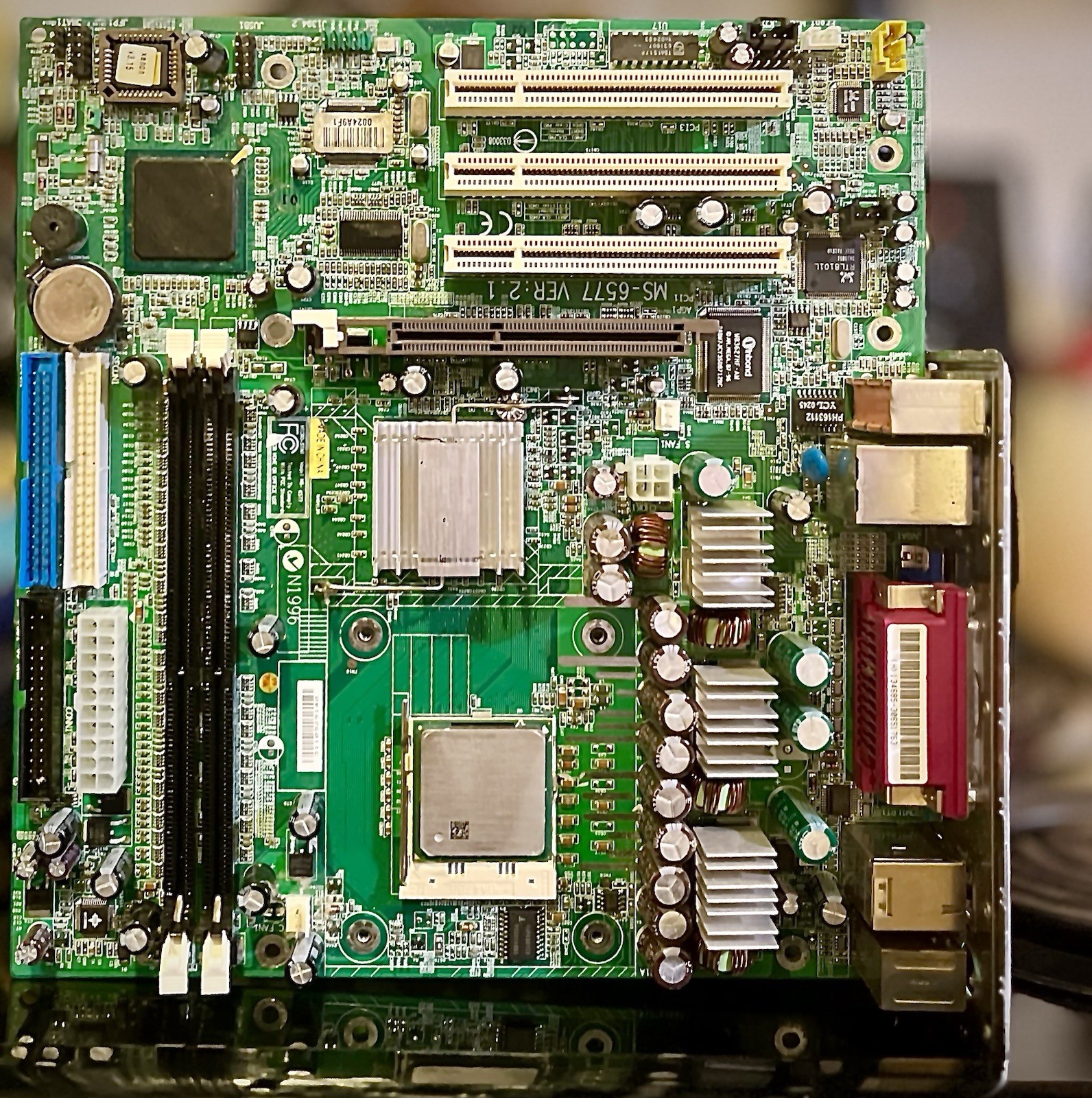 MS-6577 Vintage Motherboard Socket 478 + Intel P4 2.56Mhz + 2GB Ram HP 5187 3470