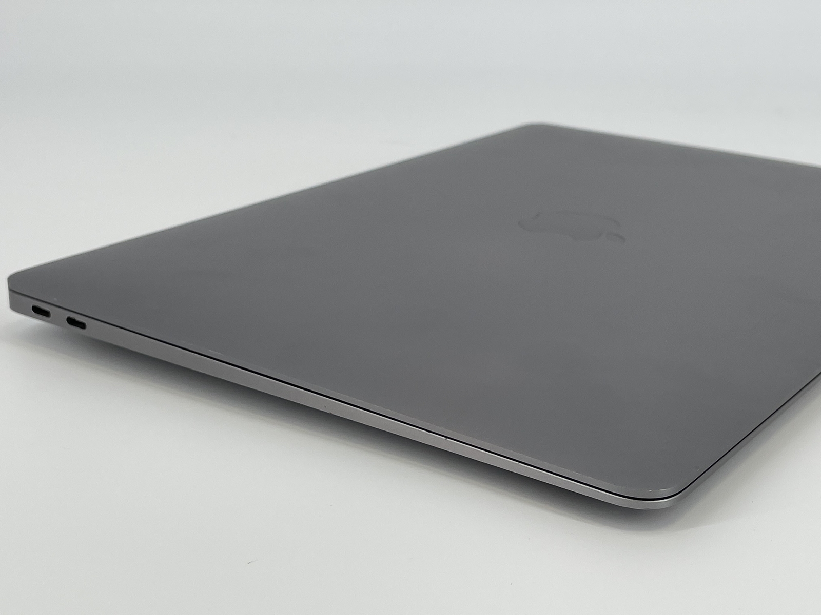 Apple MacBook Air 13 2020 M1 8-Core CPU 7-Core GPU 16GB 256GB Space Gray