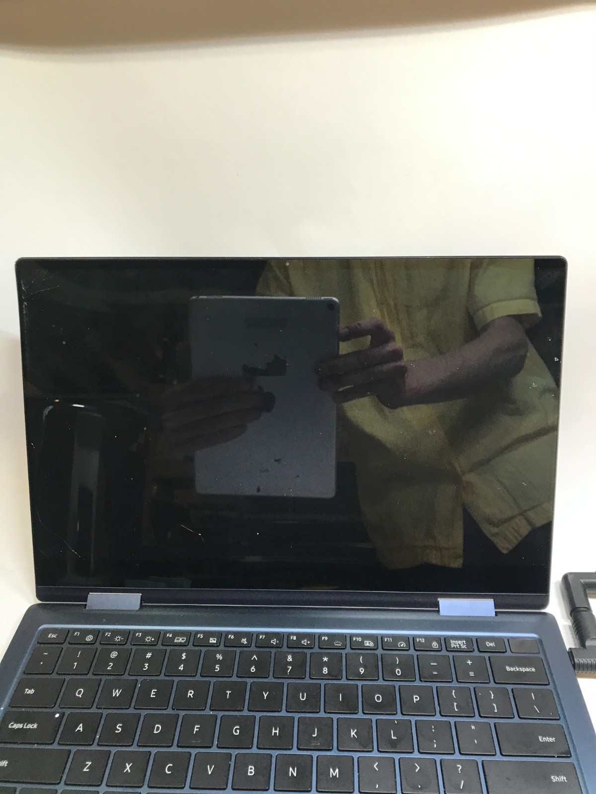 Samsung GalaxyBook Pro 360 11″ Intel Core i7-1165G7 16GB RAM NO SSD/OS For Parts