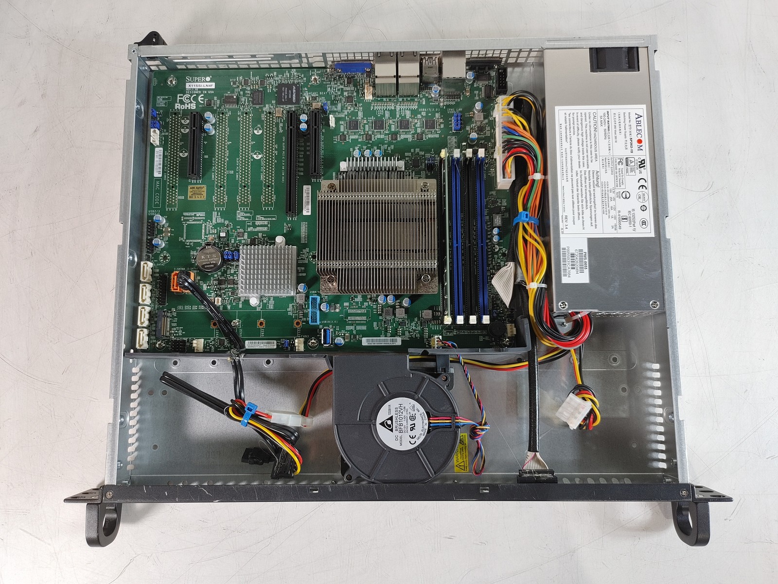 SuperMicro CSE-512 3.50 GHz Intel Pentium G4560 8 GB DDR4 Server No Drives/No OS