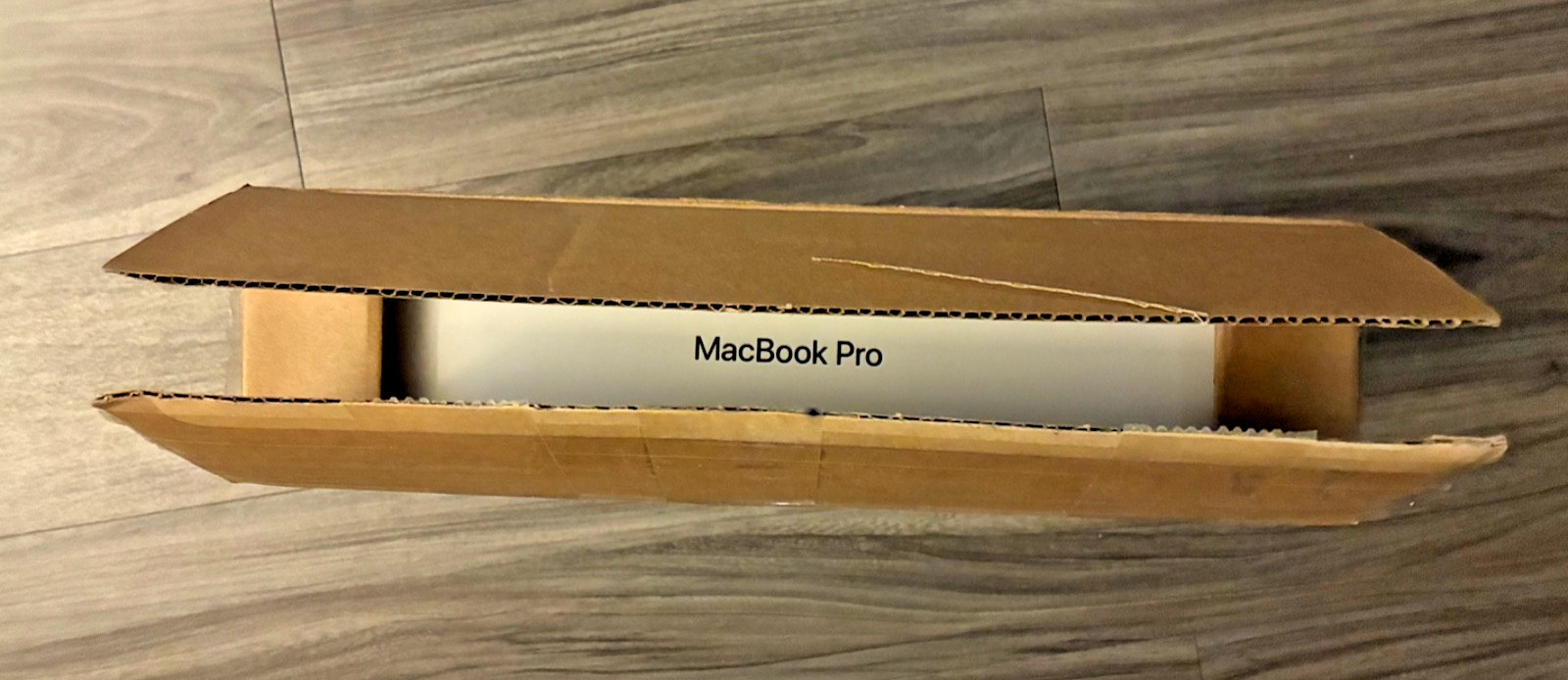 Used Great 2018 Apple MacBook Pro 13″ A1989 Intel i7 2.7GHz 16GB RAM 512GB SSD