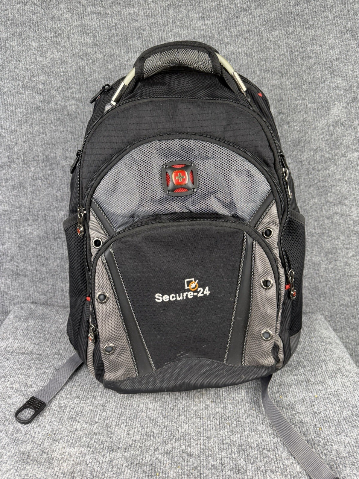 WENGER SWISS GEAR SYNERGY PRO BLACK GRAY 16″ COMPUTER LAPTOP BACKPACK BAG EUC