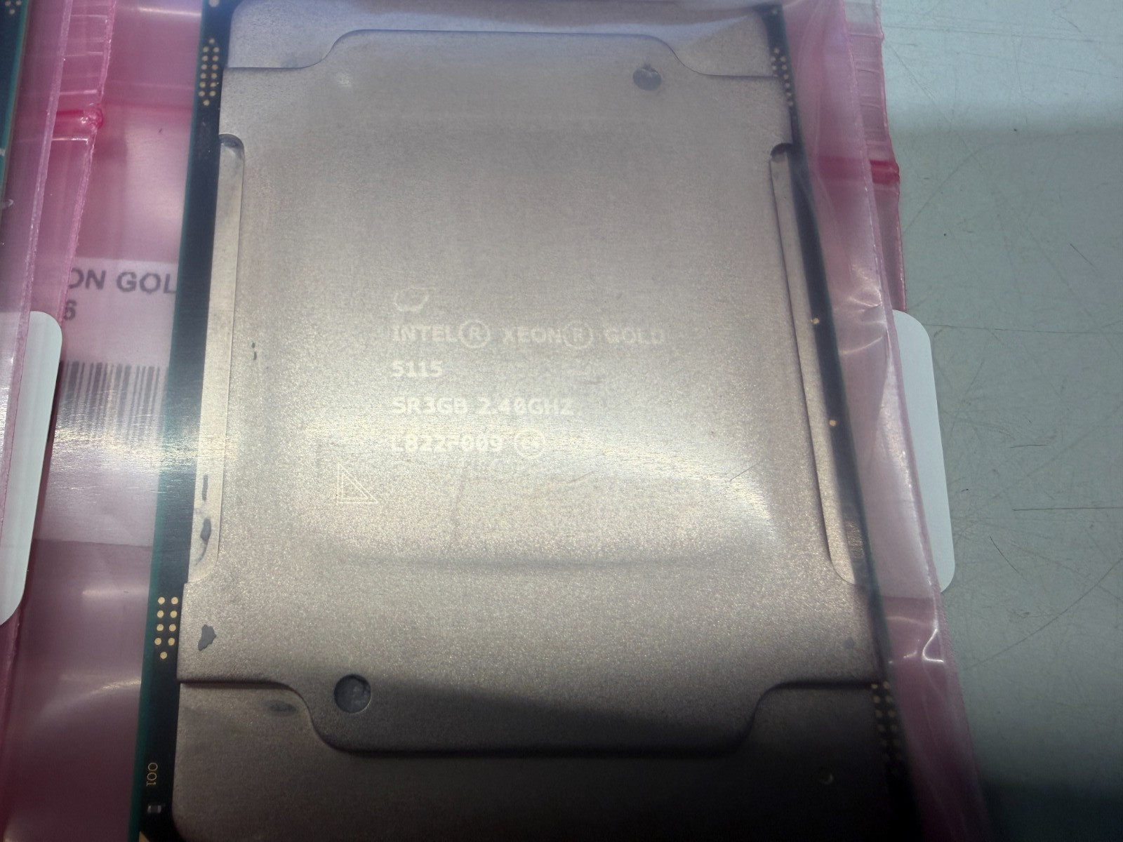 LOT OF 2 Intel Xeon Gold 5115 SR3GB 2.40GHz CPU FREE SHIPPING!!!