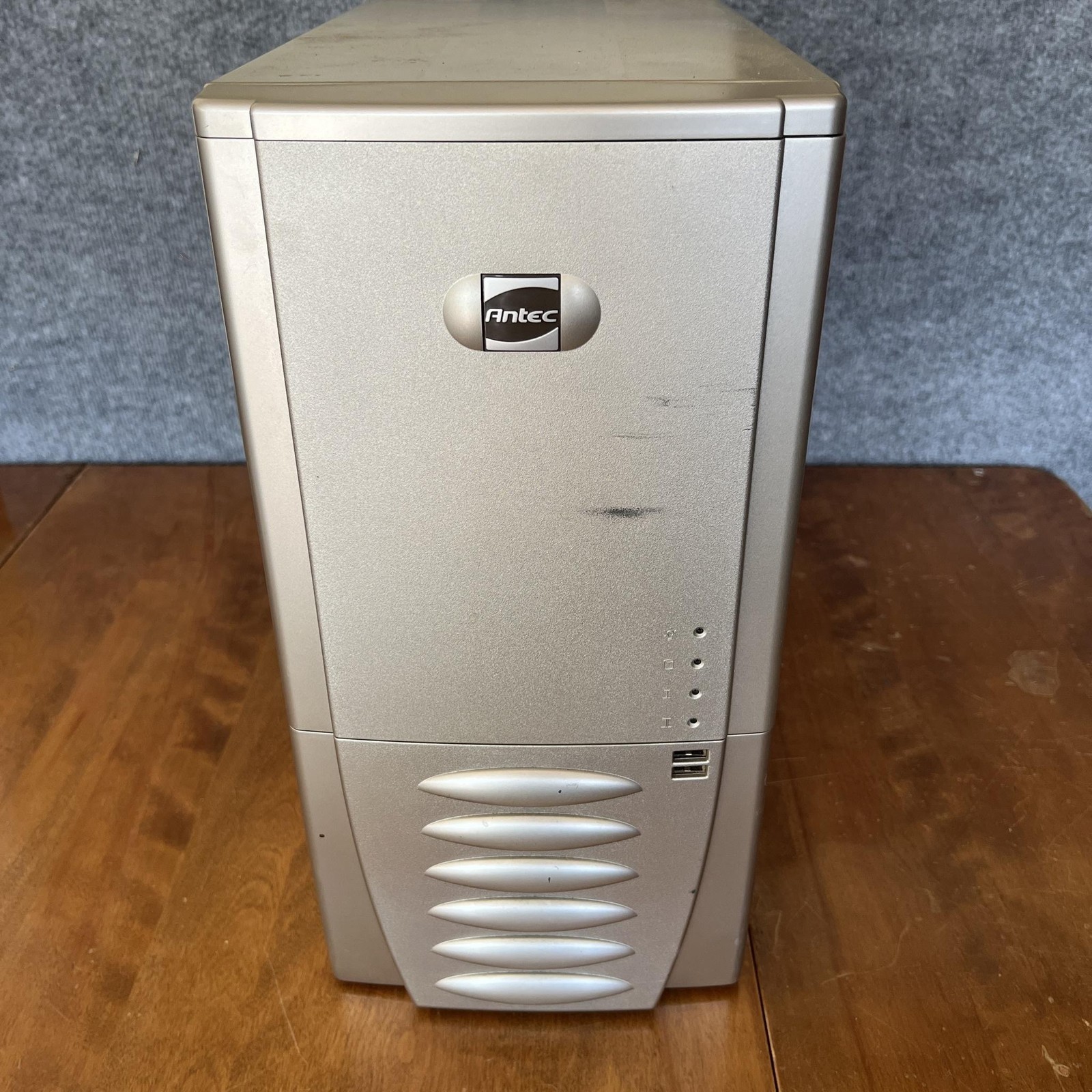 Antec LANBOY Silver Aluminum Mini Tower ATX Case Window USB Audio Box Retro PC