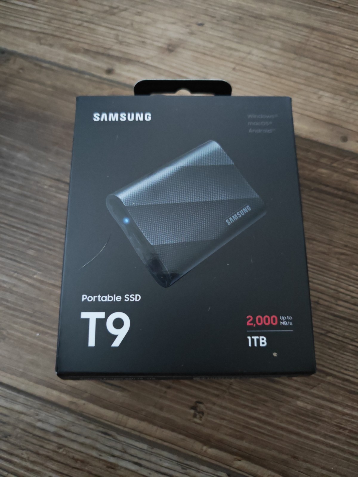 Brand new Samsung T9 Portable External SSD 1TB USB 3.2 Gen 2×2 2000MB/s Black