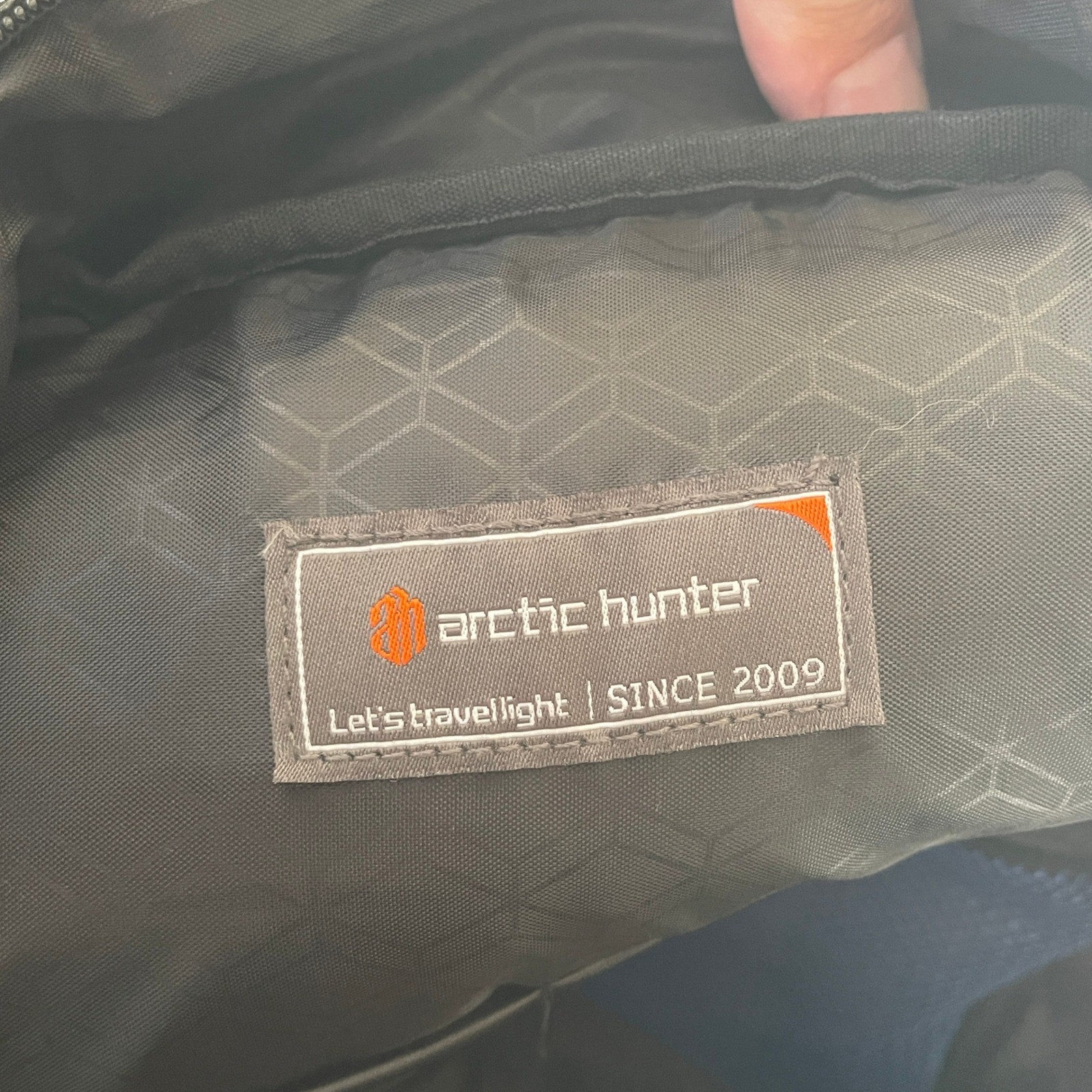 Arctic Hunter B00120C Black Laptop Backpack USB Charging Port Travel Bag