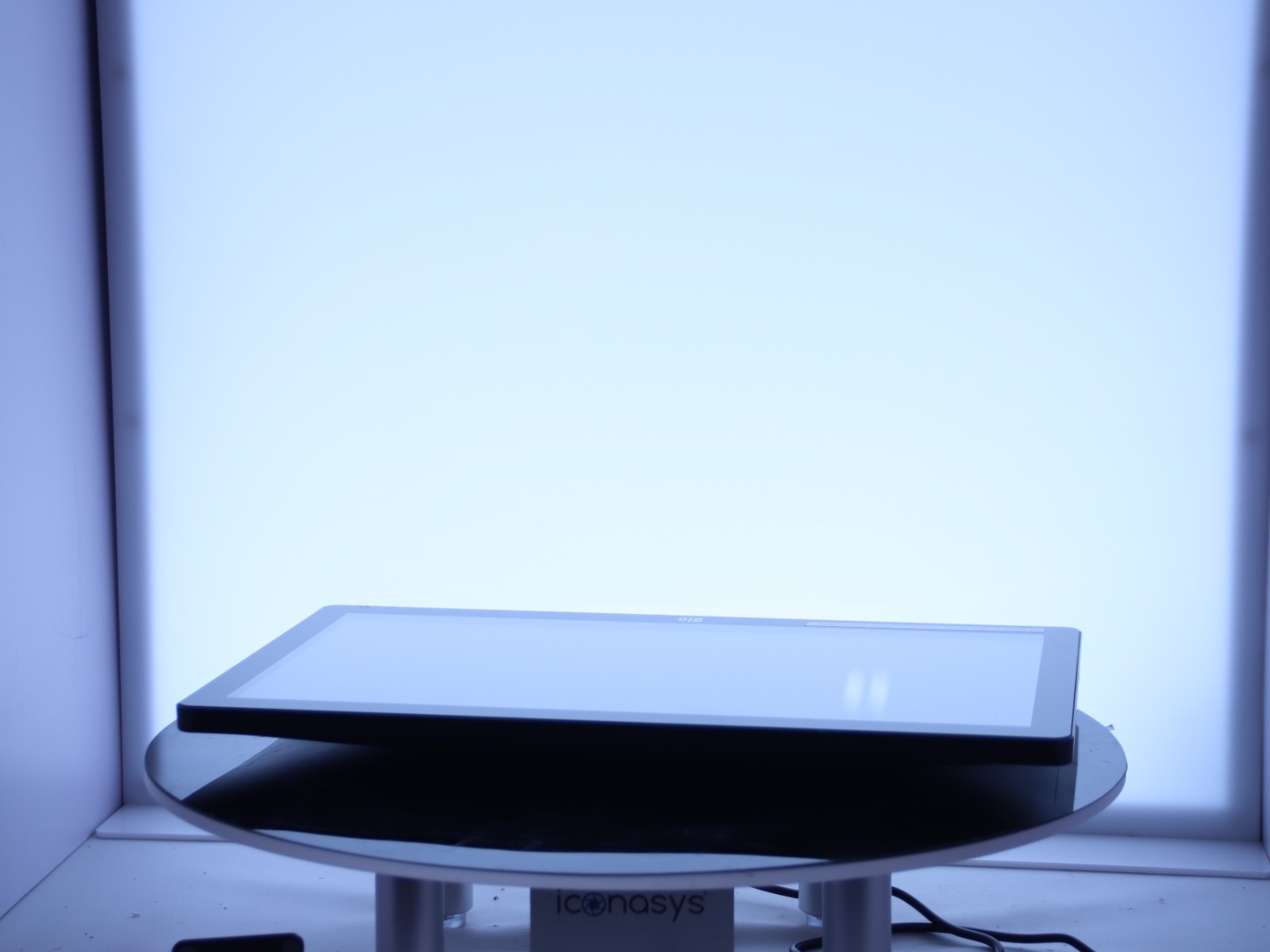 Elo Touch Solutions E351600 22 inch LCD Touchscreen Monitor ET2202L – No Stand