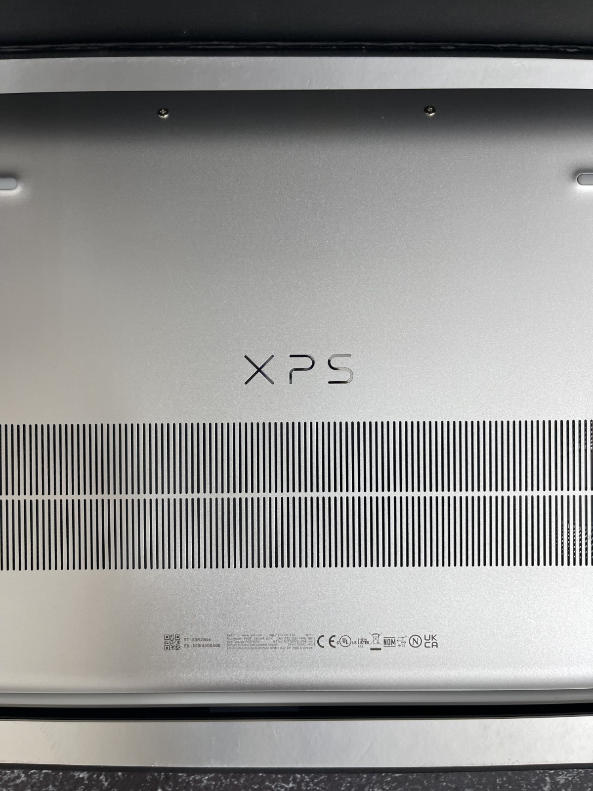 Dell XPS 17 9730 13th Gen Intel Core i7 16GB/512SSD WIN 11 Pro