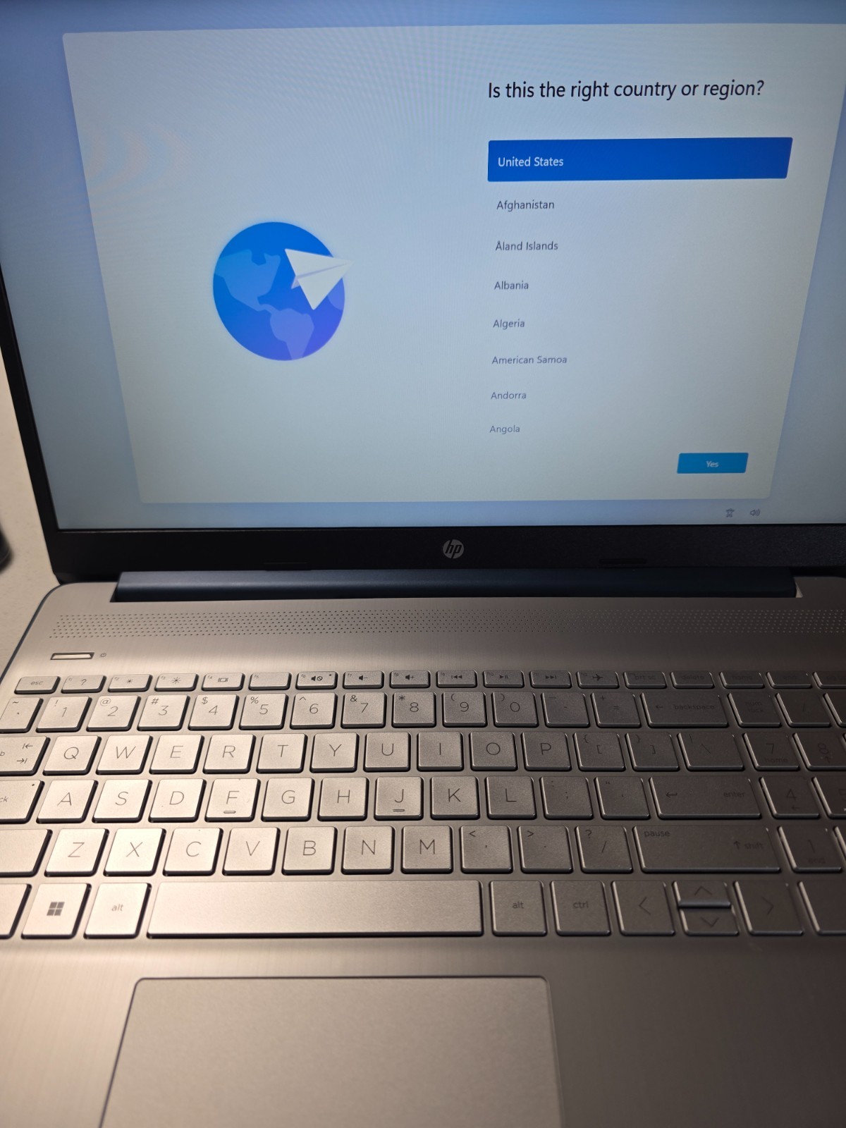 HP 15-dy5885wm 15.6″ FHD i5-1235U 1.3GHz Intel Iris Xe Graphics 8GB RAM 256GB