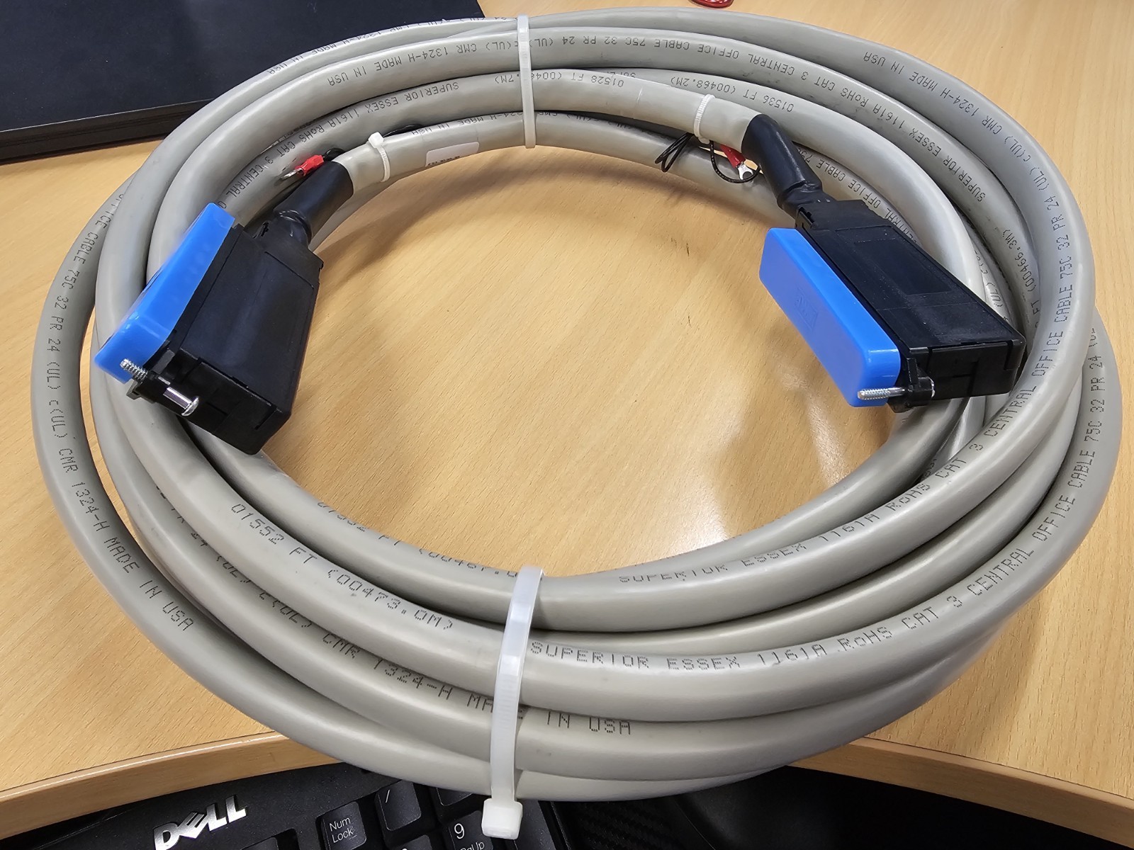 32 Pair 24 AWG Shielded DS1 Trunk Cable Male to Male 30 ft