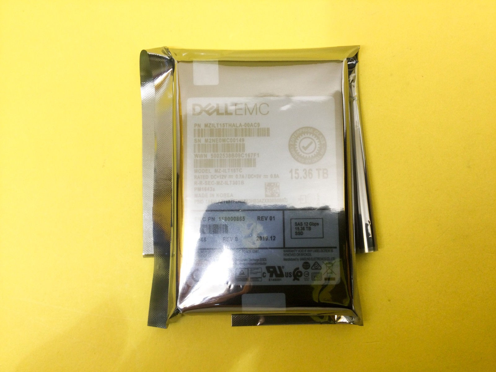 MZ-ILT15TC DELL EMC PM1643a 15.36TB SAS 12Gbps 2.5in SSD MZILT15THALA