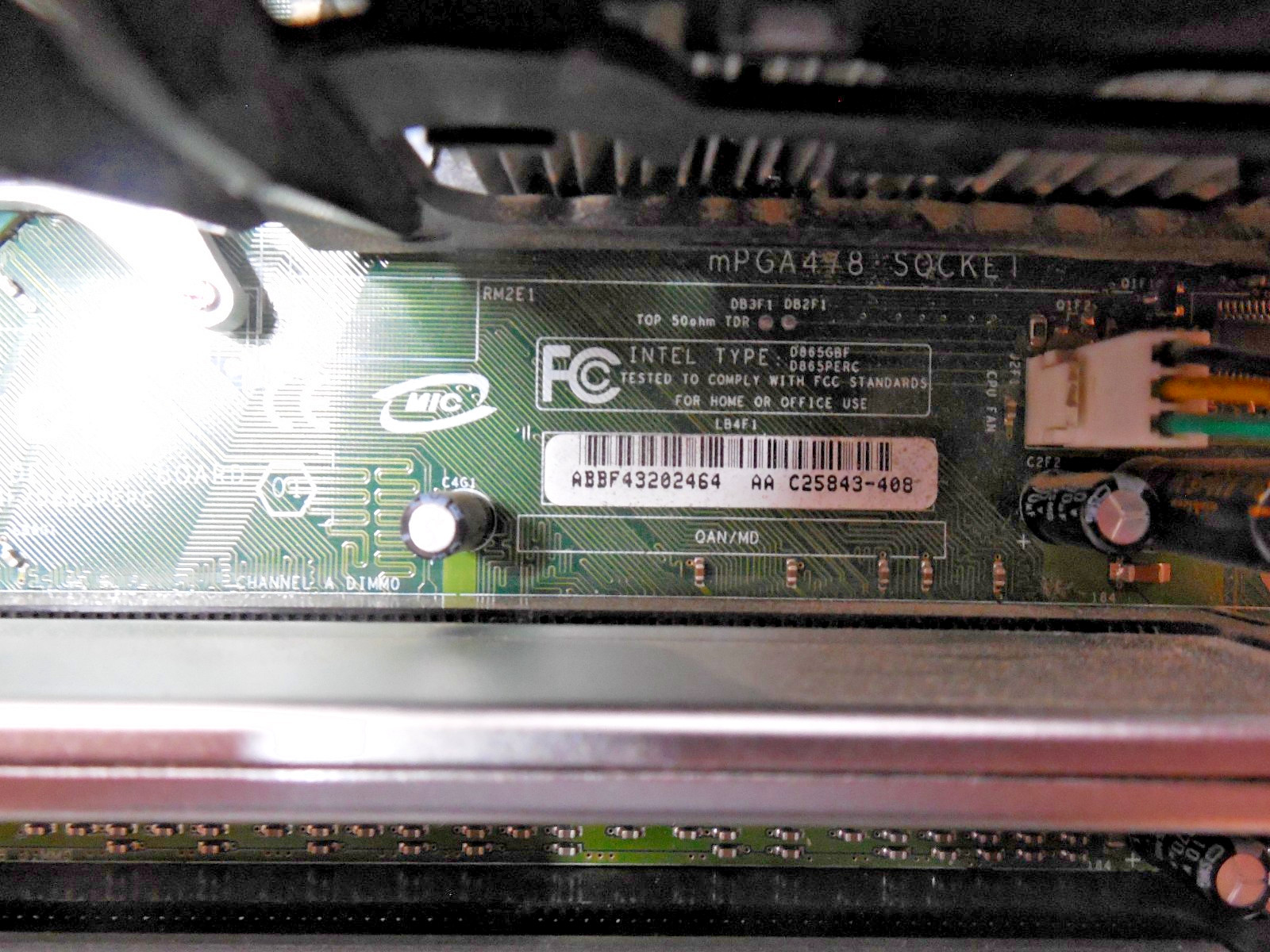 Intel D865GBF D865PERC Socket mPGA478B Motherboard P4 2.8GHz 1024MB DDR 2(512mb)