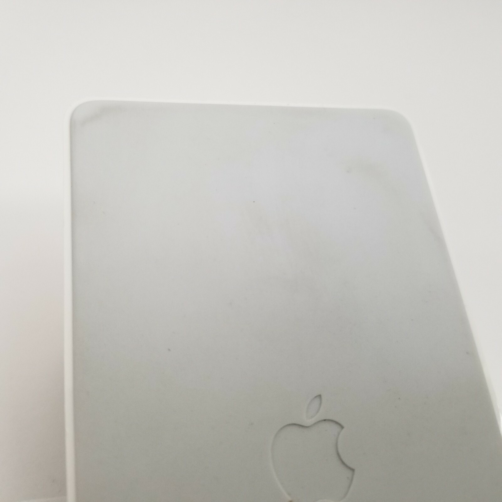 Apple A1359 Keyboard Dock Stand For iPad, iPod & iPhone