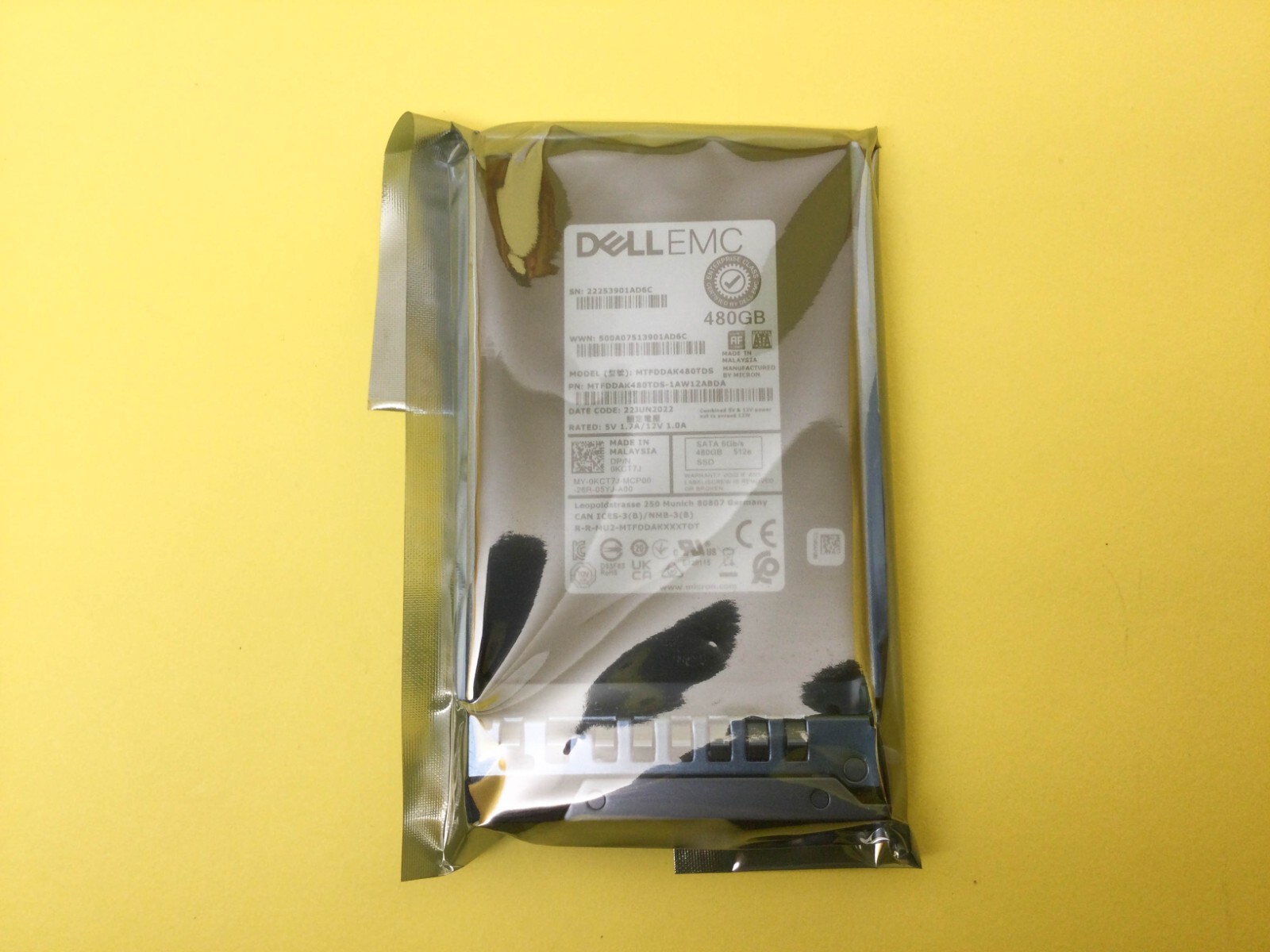 KCT7J Dell 480GB SATA 6Gbps Read Intensive 2.5” SSD 0KCT7J MTFDDAK480TDS New