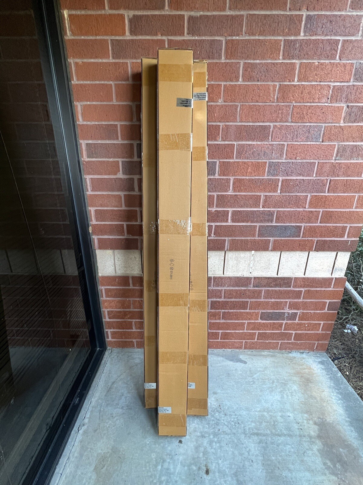 NEW APC AP8870 by Schneider Electric Metered Rack PDU – NEMA L14-30P 12 x IEC