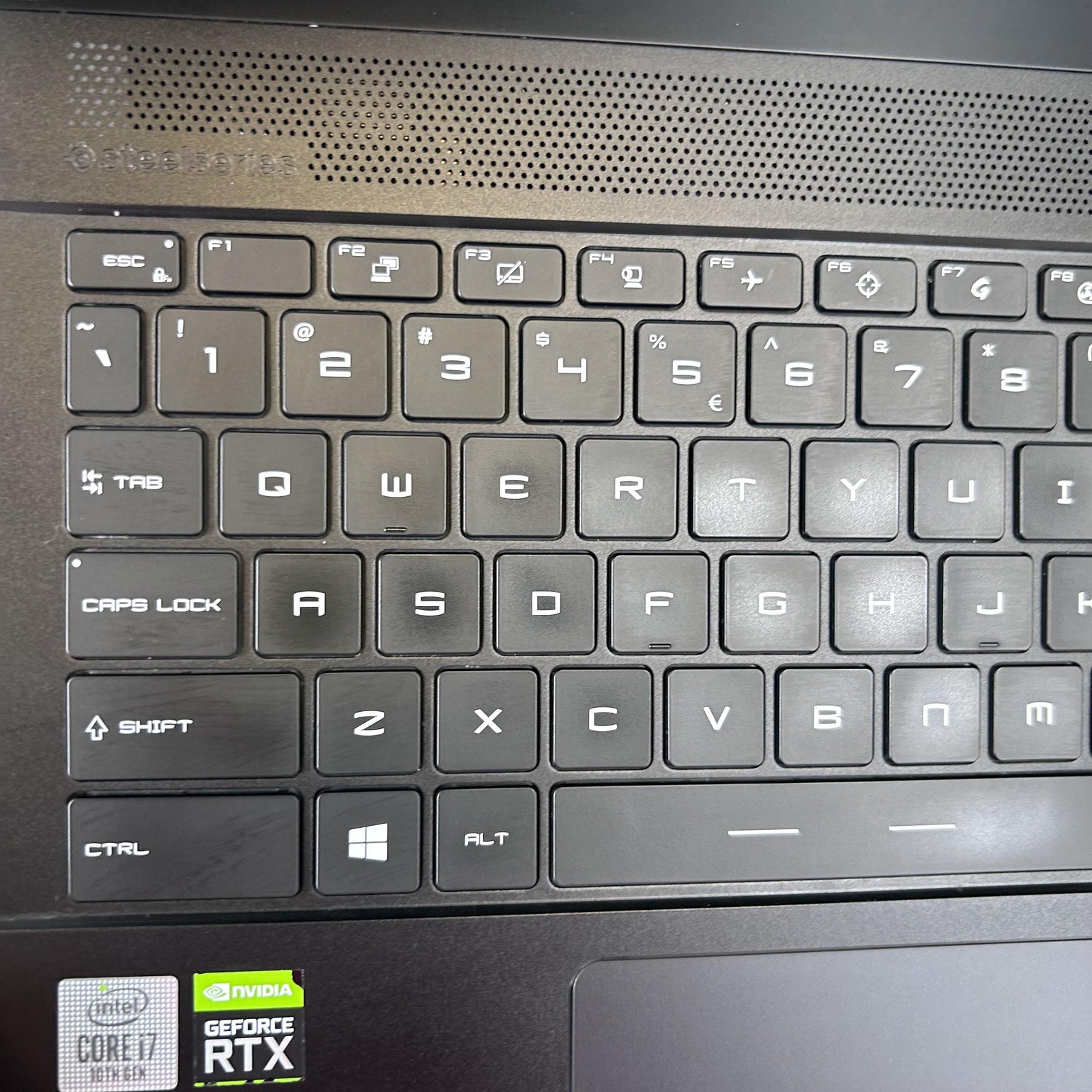 MSI Stealth GS66 15.6 240Hz FHD i7-10750H 2.60GHz 16GB 1TB SSD RTX 2070 Max-Q