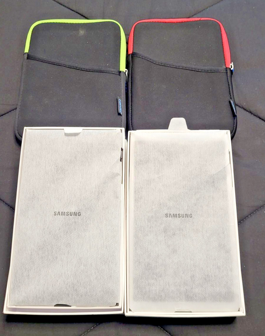 Samsung Galaxy Tab A7 Lite 8.7″ 32GB, WiFi, Light Silver & Dark Gray – Pair