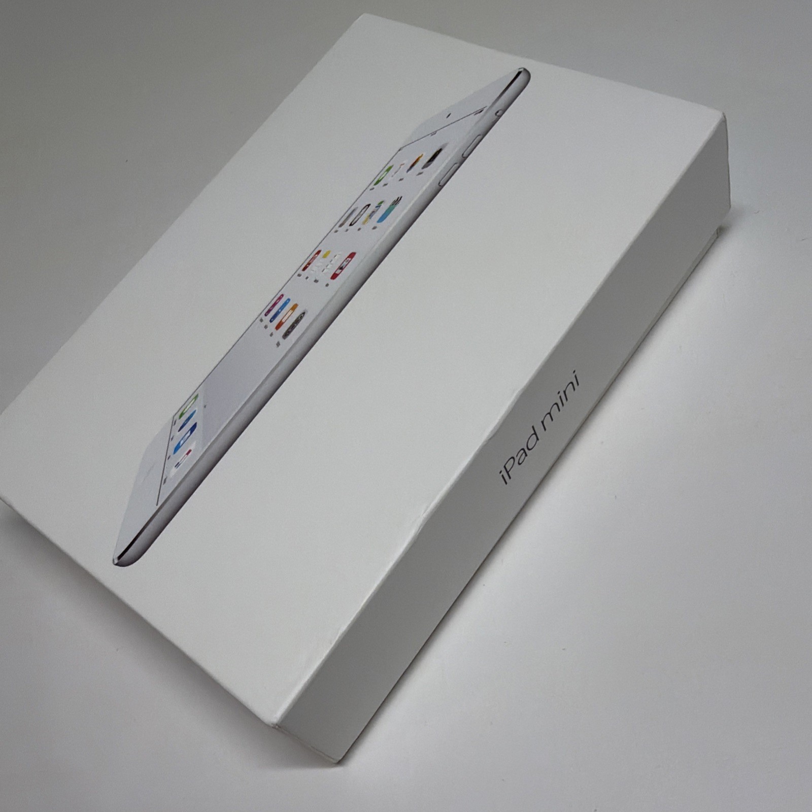 iPad Mini2 WiFi 16gb Silver ME279LL/A , A1489 Barely Used