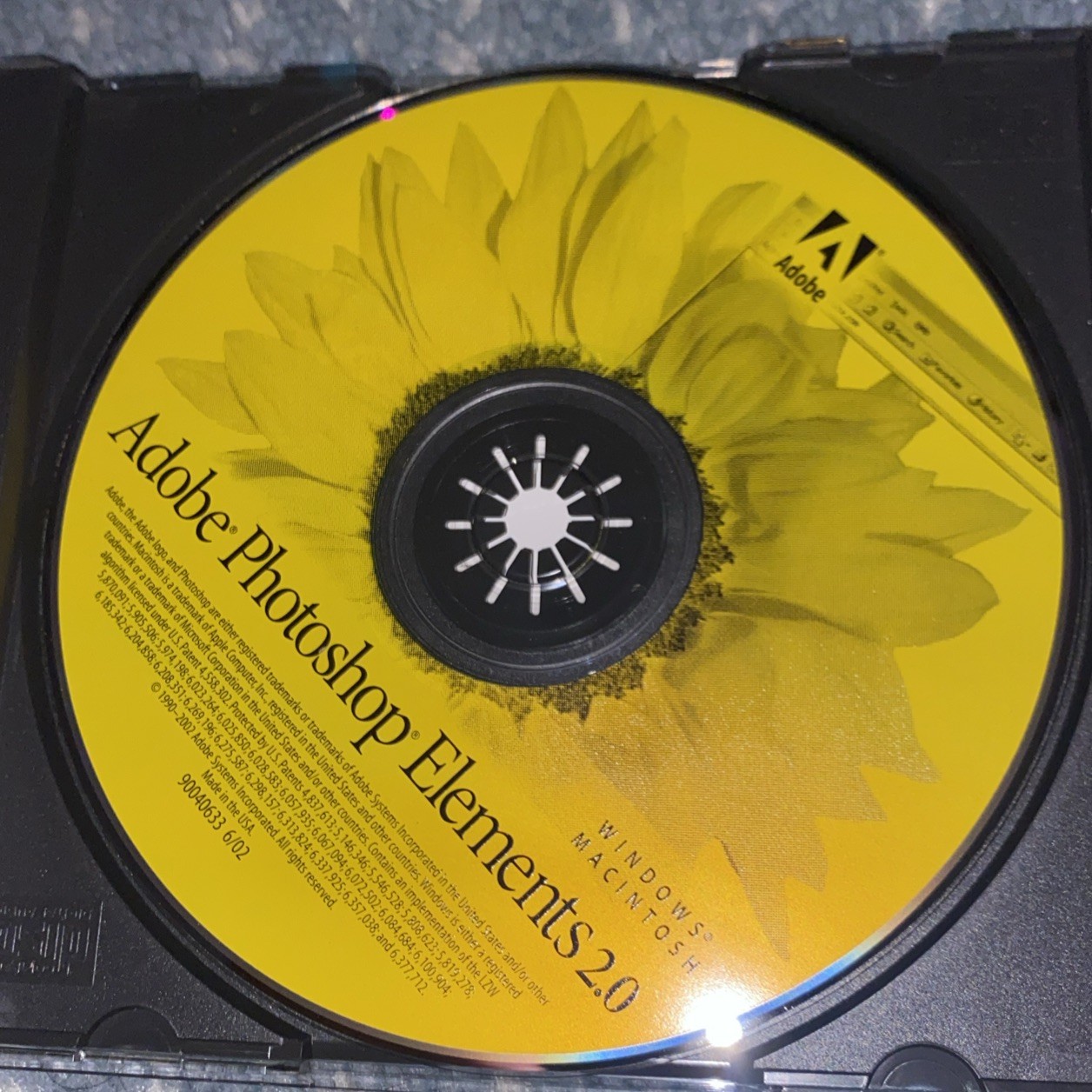 Adobe Photoshop Elements 2.0 CD With Serial Number Pre-owned