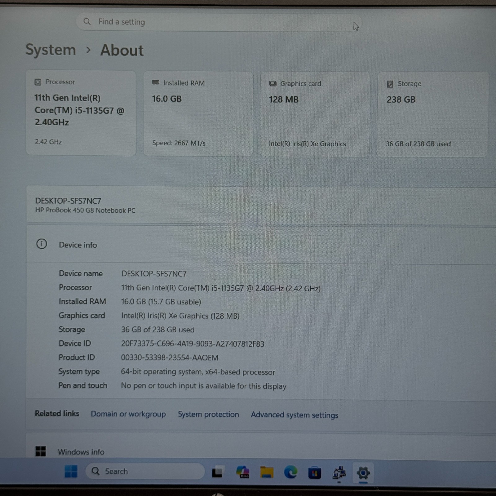 HP ProBook 450 G8 15.6″ i5-1135G7 16GB RAM 256GB SSD Win11 Pro USB-C FHD Dent