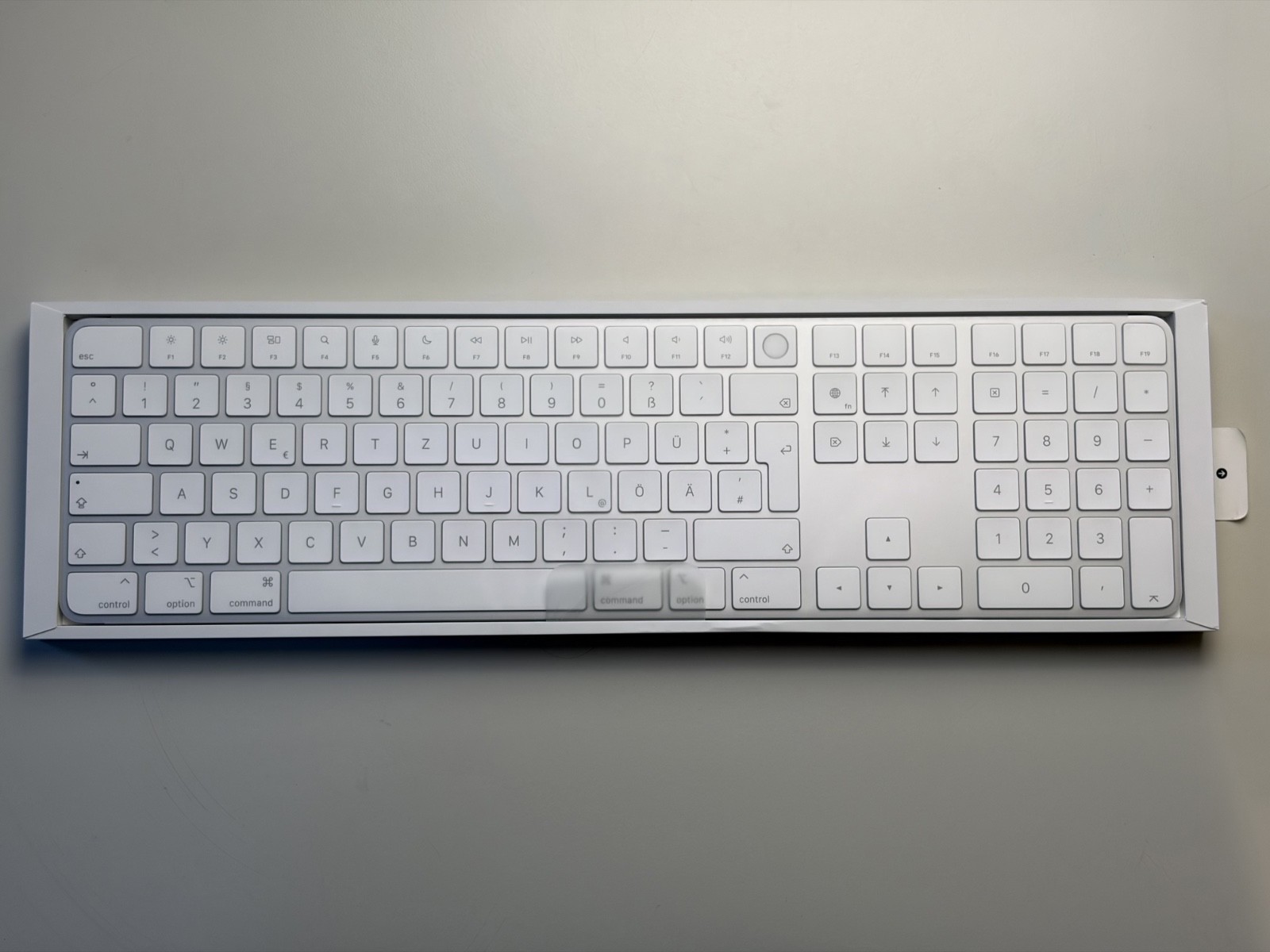 🌟EXCELLENT🌟 Apple Magic Keyboard with Touch ID and Number Pad ⚡️Lightning Shipping⚡️