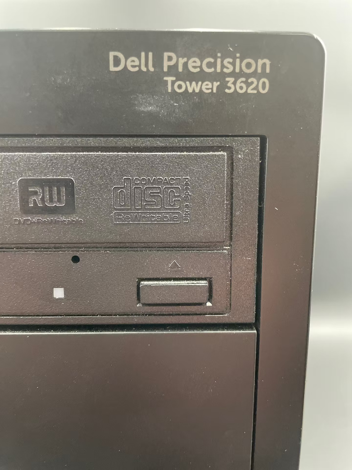 Dell Precision Tower 3620 (i3-7100 CPU @ 3.90GHz-8GB DDR4-1 TB HDD/ 1 TB HDD)