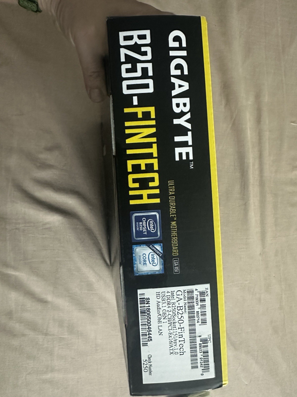 GIGABYTE GA-B250FINTECH ATX MOTHERBOARD LGA1151 Fan+ Intel Celeron G3930 2.9 GHZ