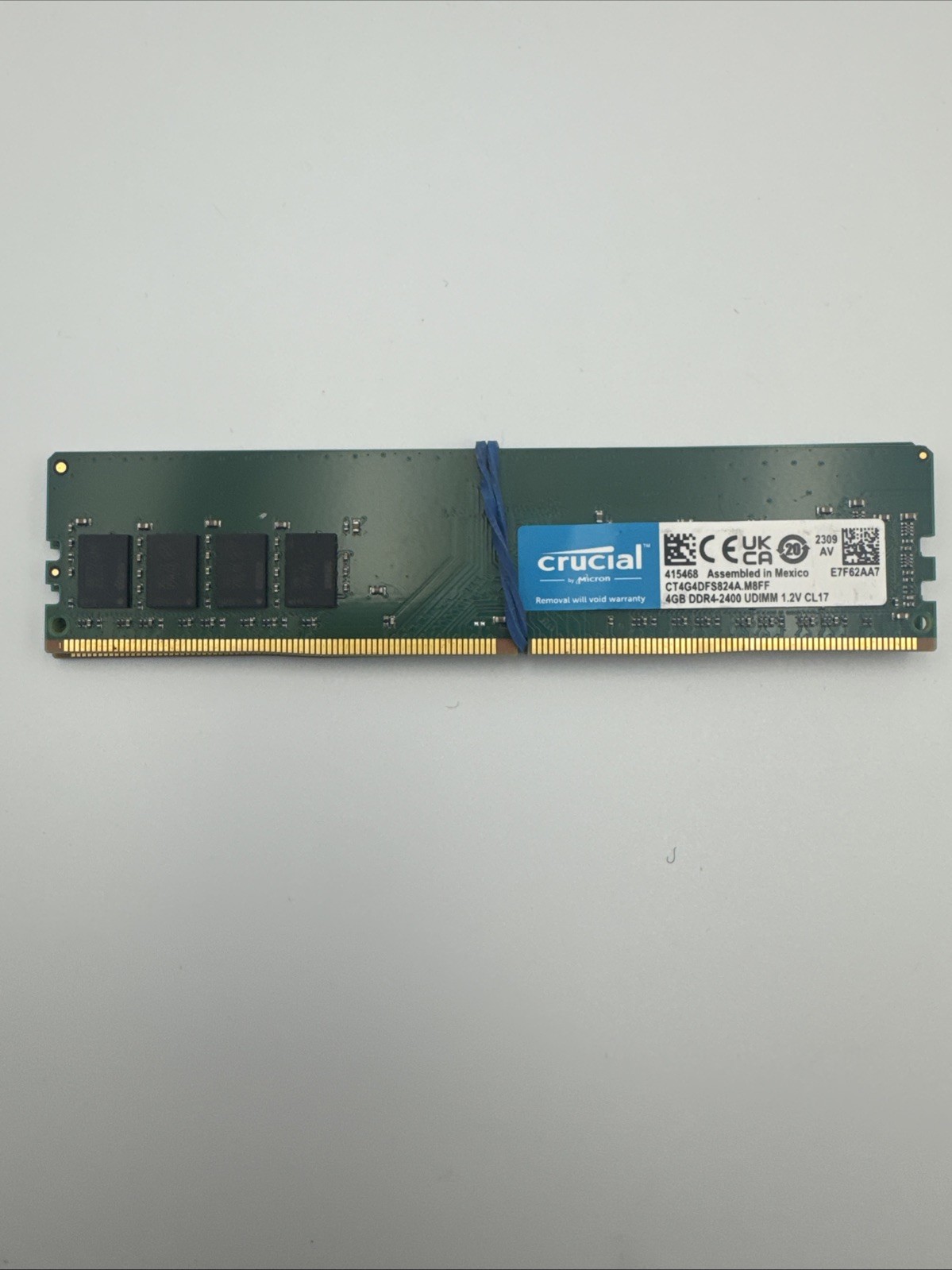Crucial CT4G4DFS824A 8GB DDR4 RAM 2400 MHz CL17 Desktop Memory (4GB x 2)