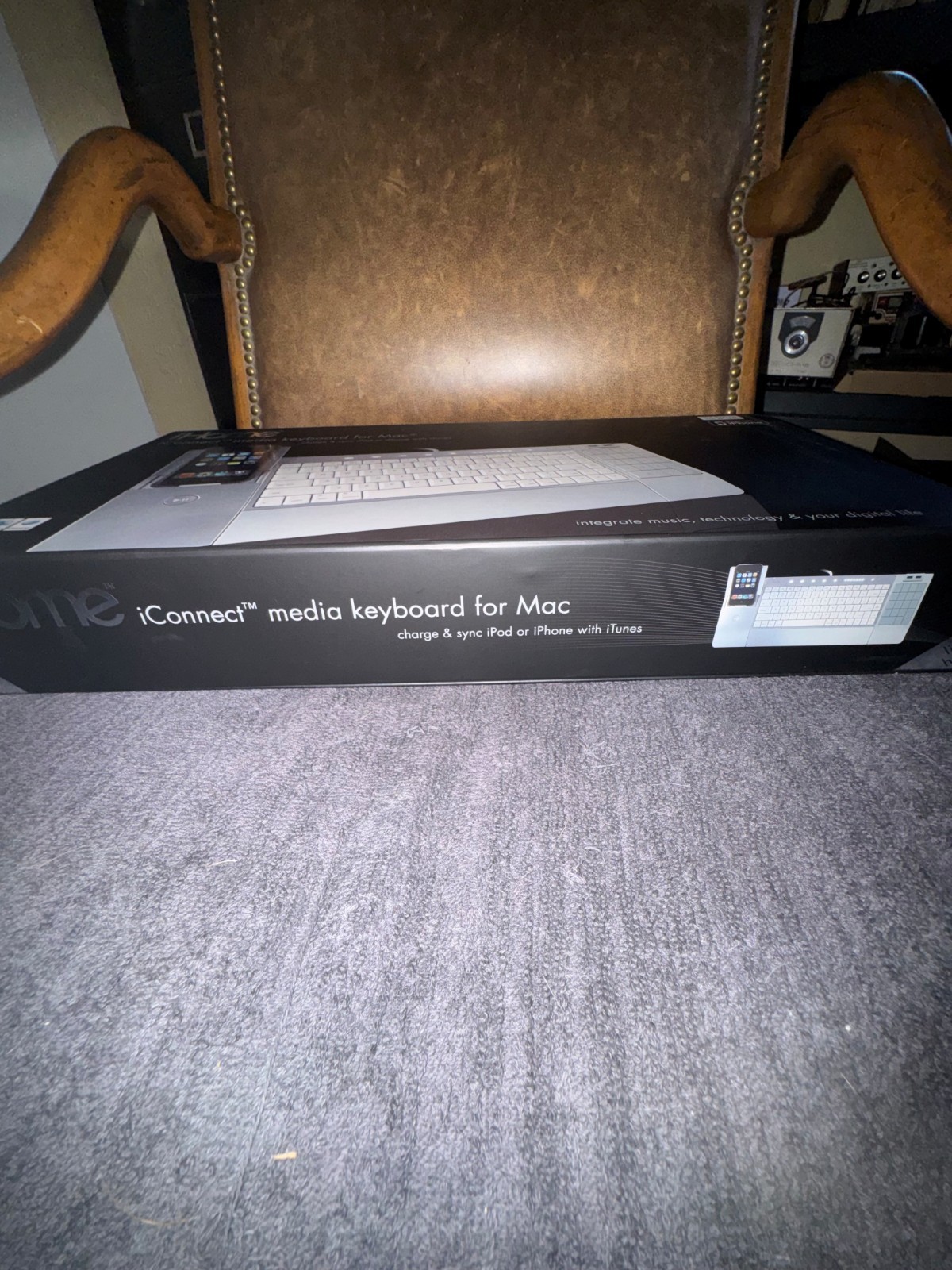 iHome iConnect Media Keyboard Mac iPod iPhone Dock Aluminum usb not pc Bluetooth