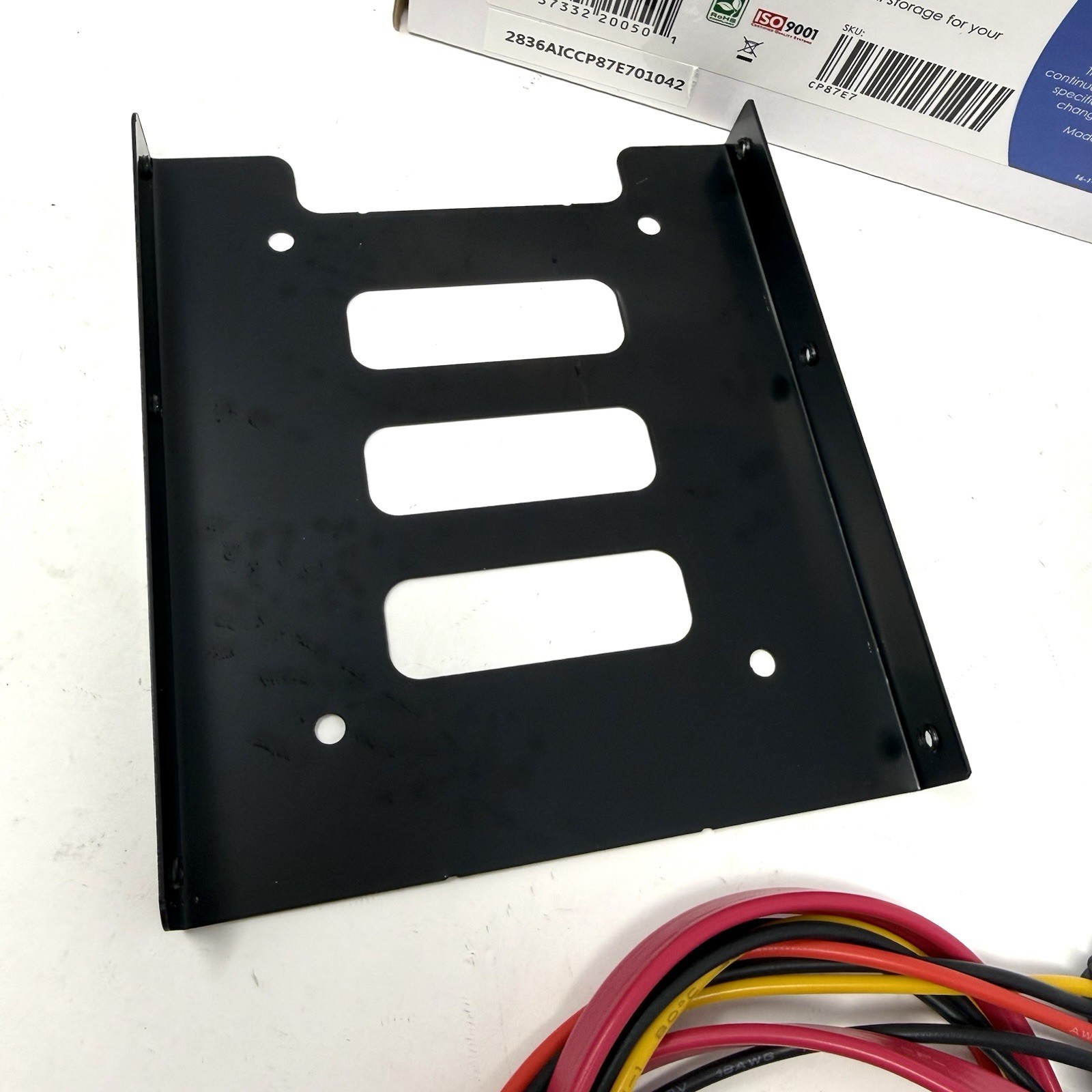 Tripp Lite 2.5in SATA Hard Drive to 3.5in Drive Bay Adapter Mounting Kit