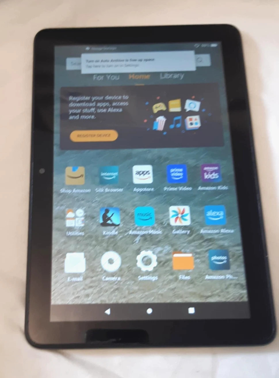 Amazon Kindle Fire HD 8 (12th Gen) 64GB Wi-Fi 8in HD Tablet R2SP8T – (UNIT ONLY)