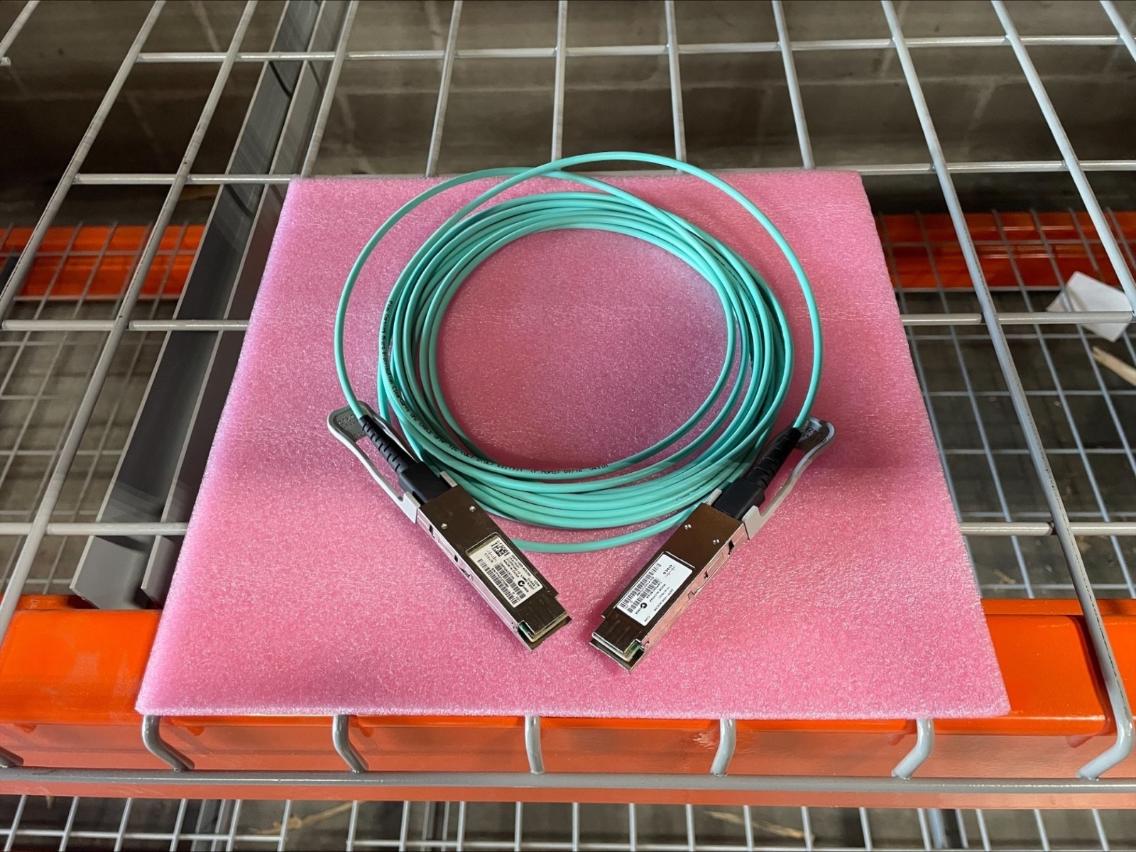 CISCO QSFP-100G-AOC5M 100GBASE QSFP Active Optical Cable, 5m 1YR WARRANTY