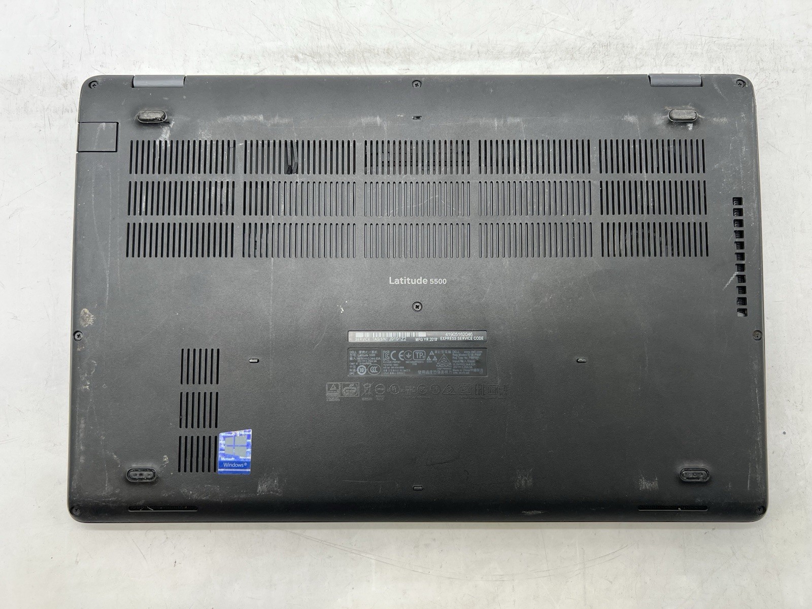 Dell Latitude 5500, i5-8265U, @ 1.60GHz, 8GB RAM, 256GB NVMe, No OS , w/Charger