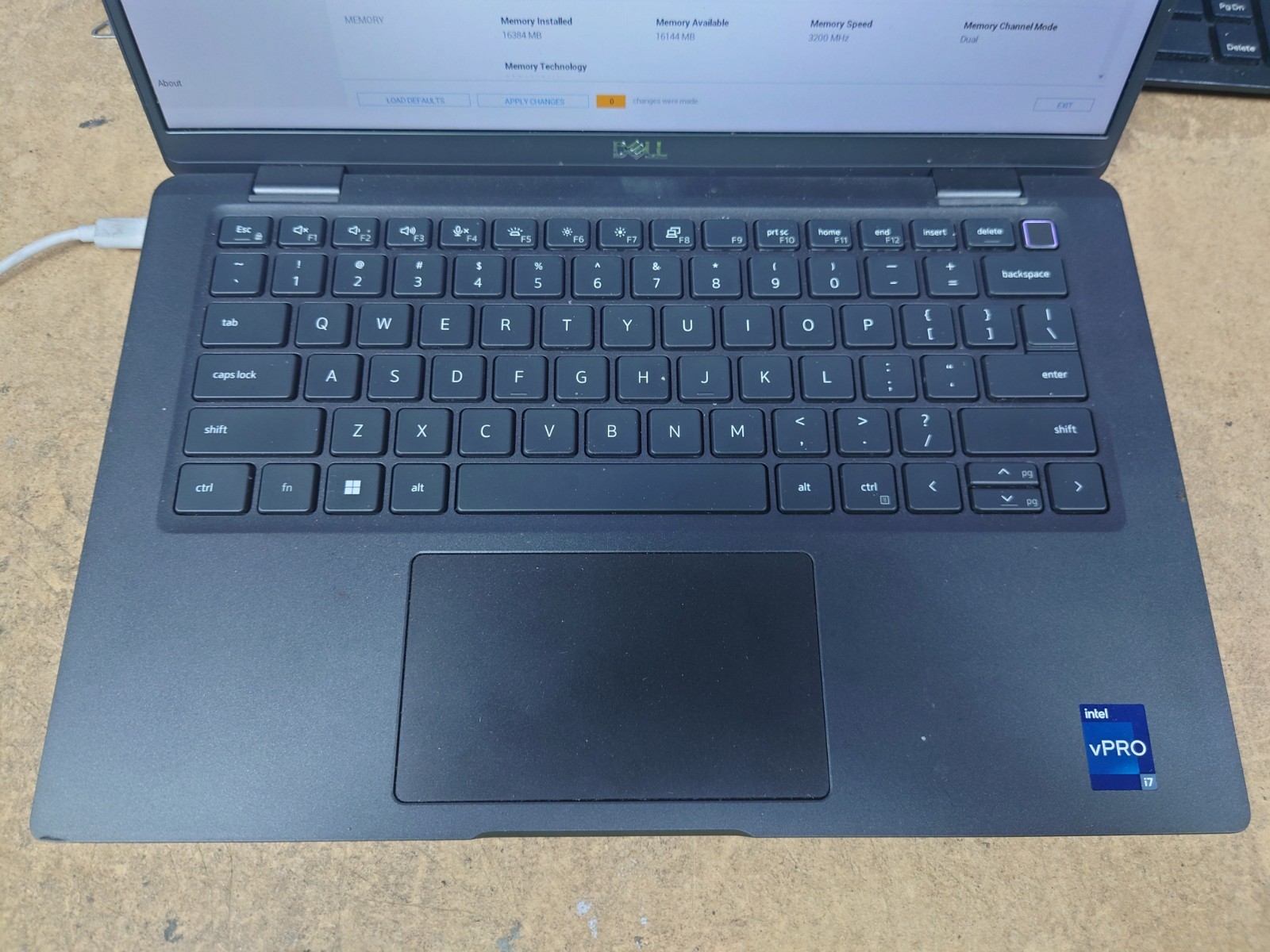Dell Latitude 7430 14″ FHD i7-1265U 16GB RAM 512GB SSD No OS